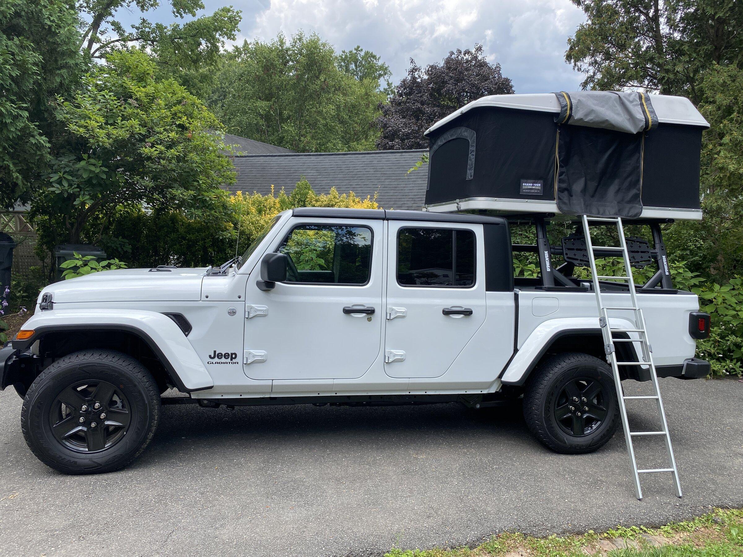 Jeep Gladiator Lets see those bed rack and tent combos! IMG_1265 2.JPG