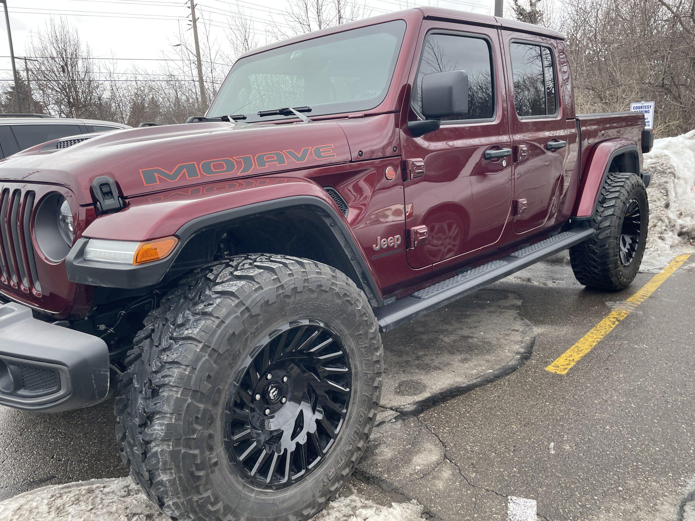 Jeep Gladiator Stock Mojave w/ 37s Thread 9CB629DA-05F5-4F52-BB6D-451742E084F0