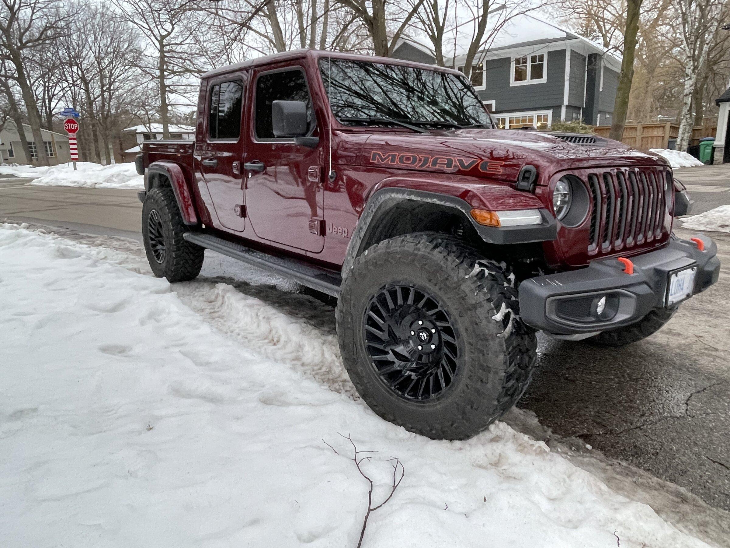 Jeep Gladiator Stock Mojave w/ 37s Thread A5E63CEB-38E6-49AB-A4B2-7DAE71AA27FB