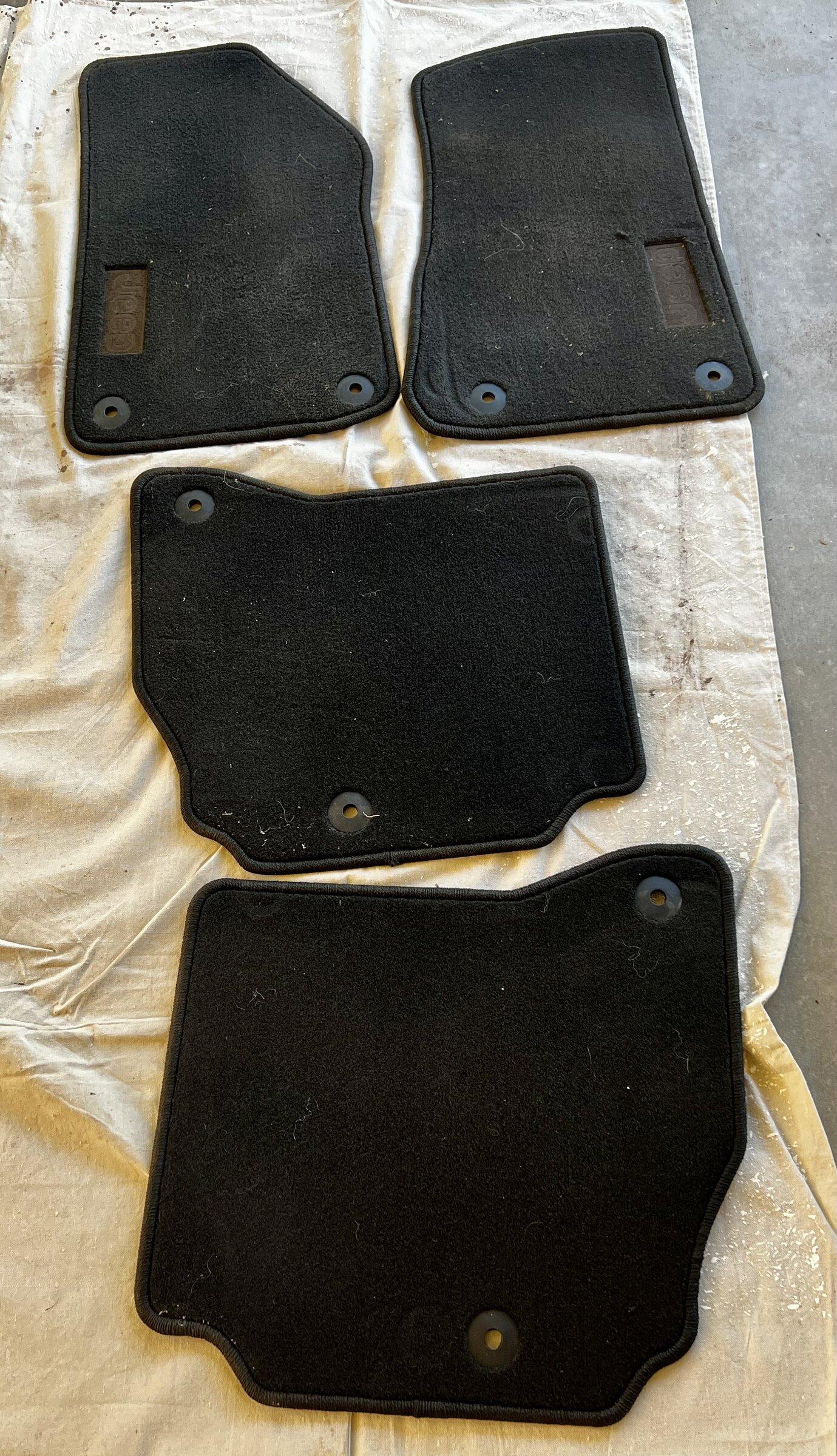 Jeep Gladiator Stock Floor Mats, Front/Rear 34A393E3-2996-469A-A987-16427B318354