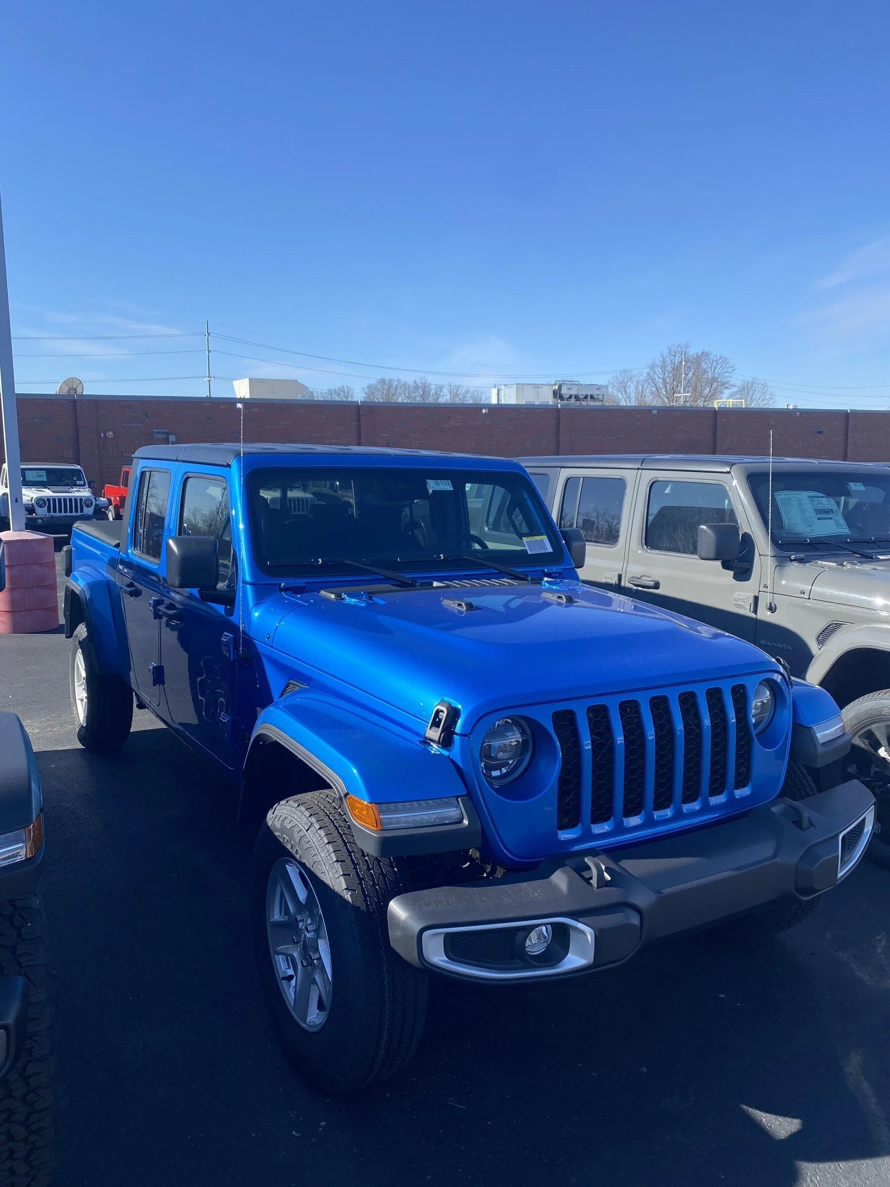 Jeep Gladiator MY22 Only - Anyone moved to D1? FAF43FBF-C3EC-43D8-8B08-F70FF3BDE7B1