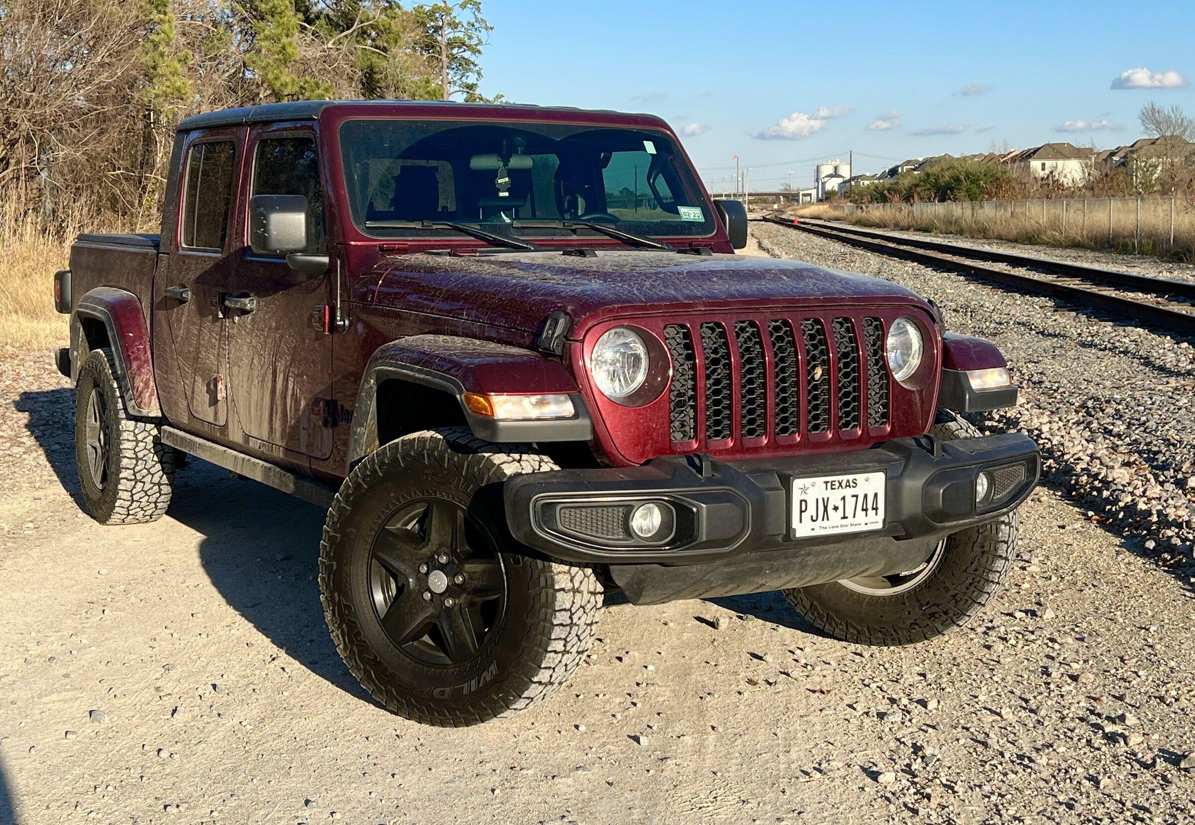 Jeep Gladiator Gladiator Glamour Shots B48727EC-A5E0-4C6D-80F9-8DAD3EB9097D