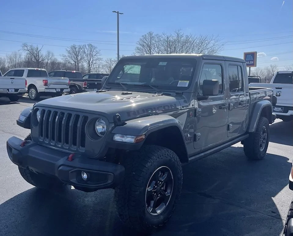 Jeep Gladiator Gupton Motors up to 8% below invoice AD1D6A85-6D5C-47F1-ADD4-39684C101DEB