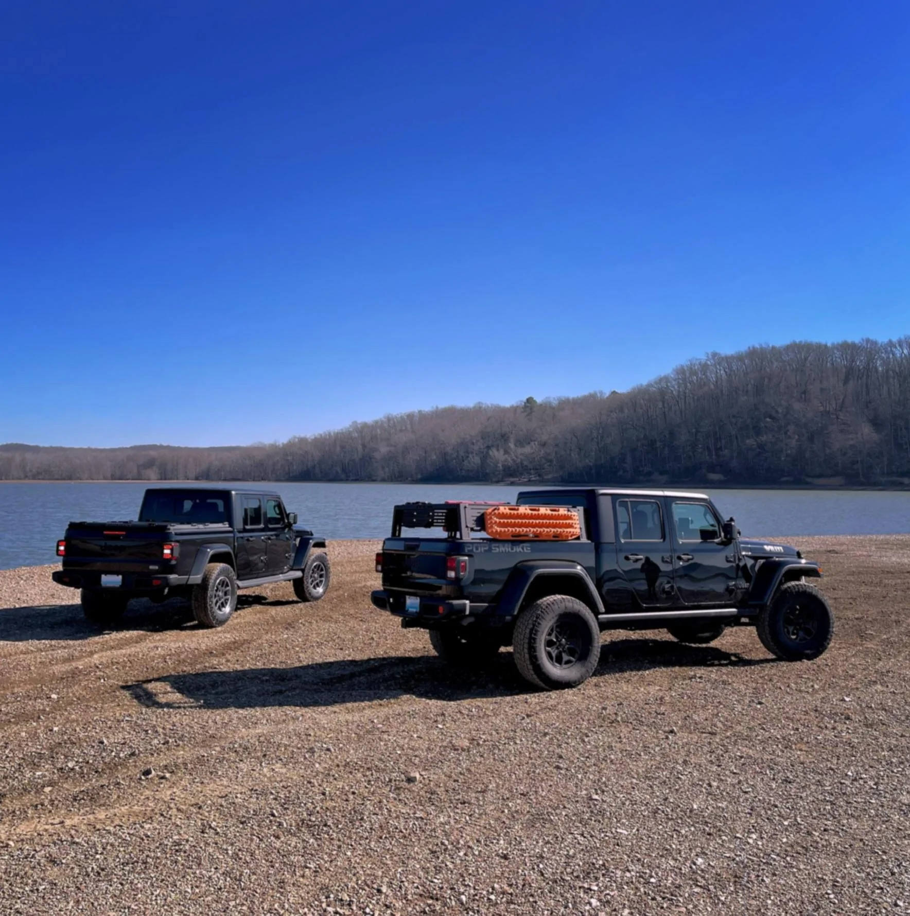 Jeep Gladiator BLACK Gladiator JT Club BB370054-C5AB-4329-A1CA-61A3DF6E4C24