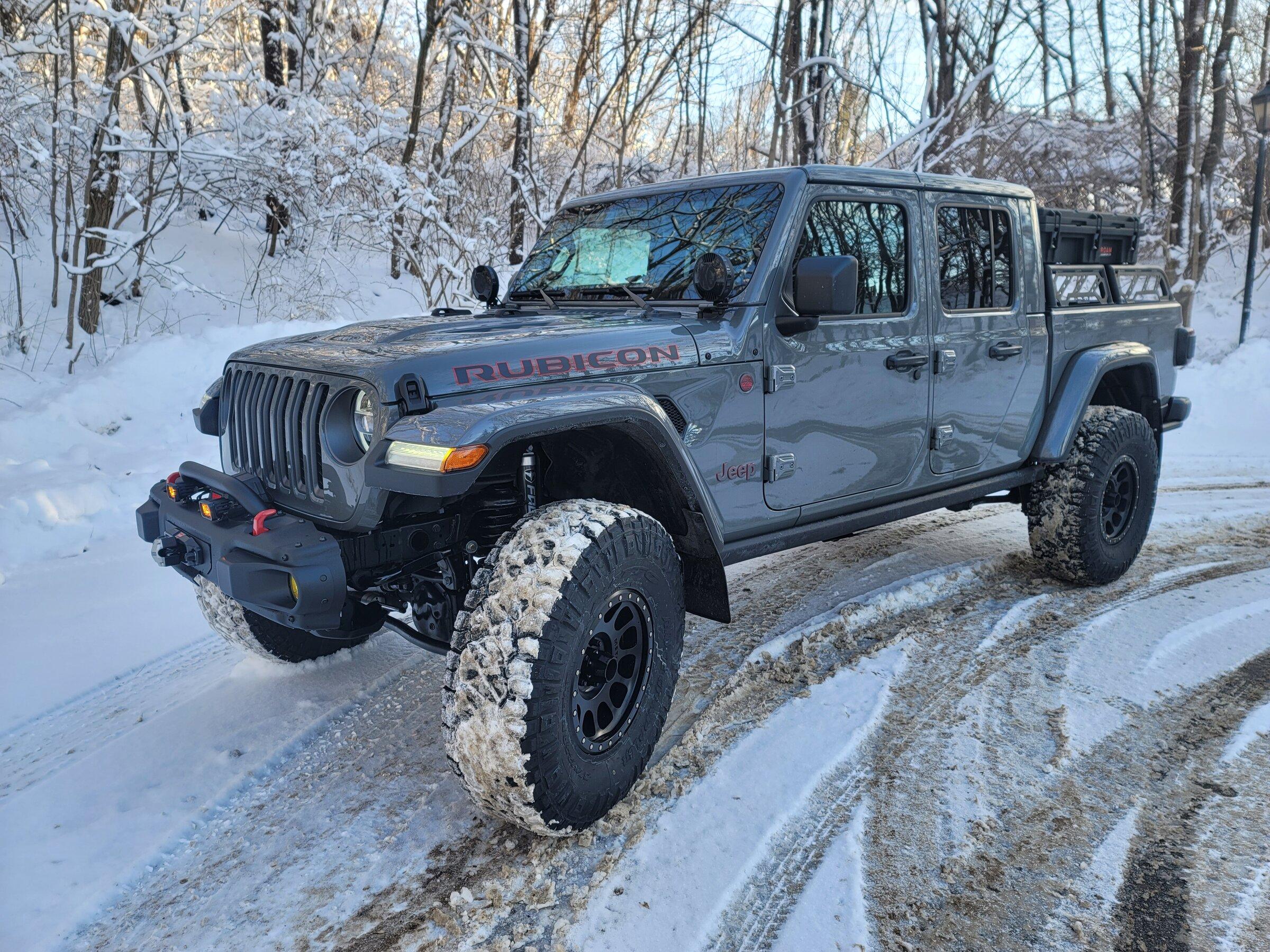 Jeep Gladiator Off road lights - what's everyone running? 20220205_164403