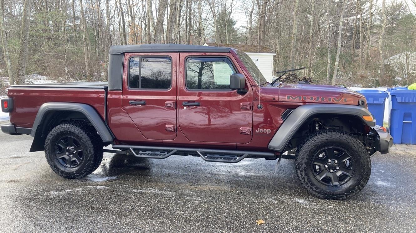 Jeep Gladiator Snazzberry Gladiator JT club F2C32ABF-17FF-4196-8FD8-C0E71E007964
