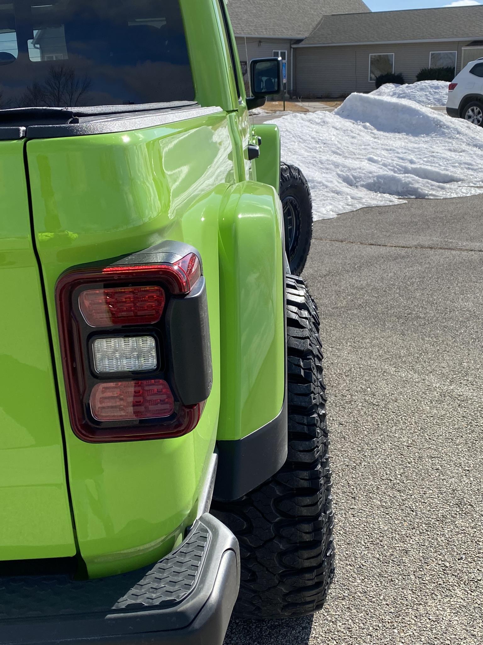 Jeep Gladiator GECKO GREEN Gladiator Club 62B46AAF-FCB8-44AA-A5E0-C7444C55CB24