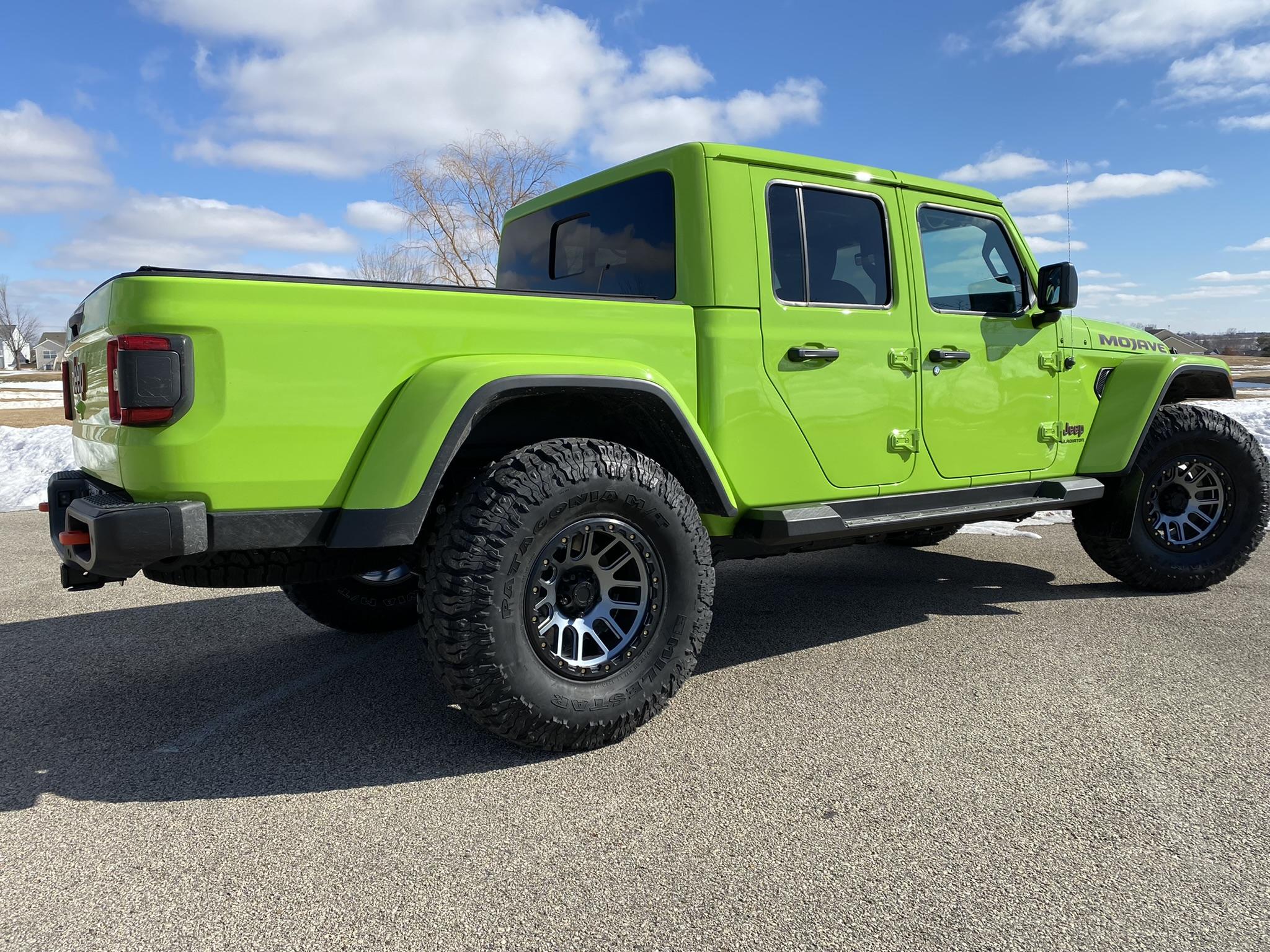Jeep Gladiator Stock Mojave w/ 37s Thread AA43C1D3-4905-4B18-8067-7C59D6D0C322