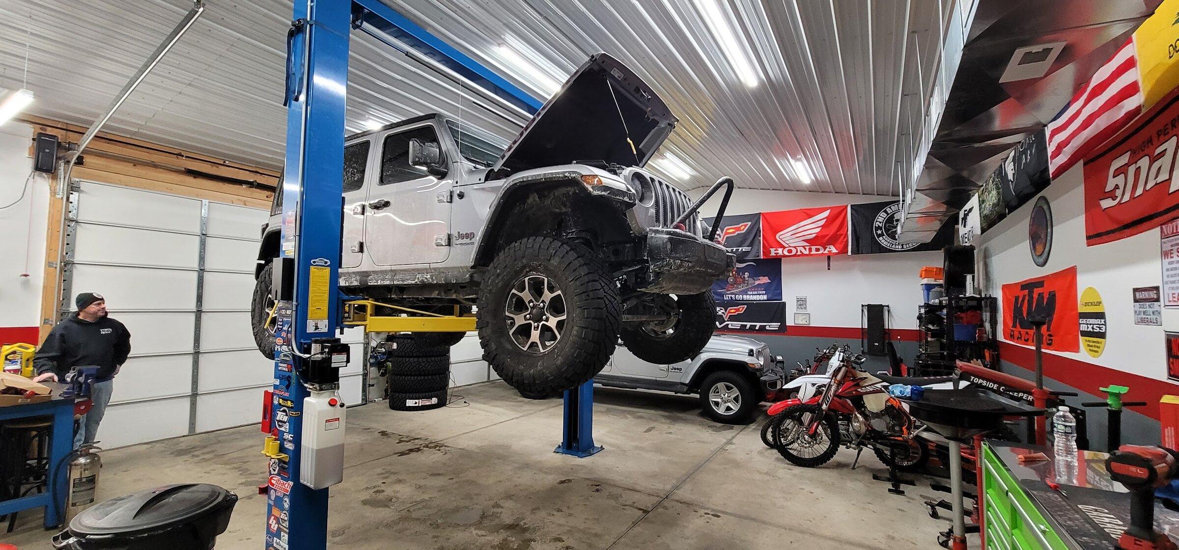 Jeep Gladiator Show Me Your Jeep Garage! 25A939BF-8E25-47EE-9050-7AB040660948