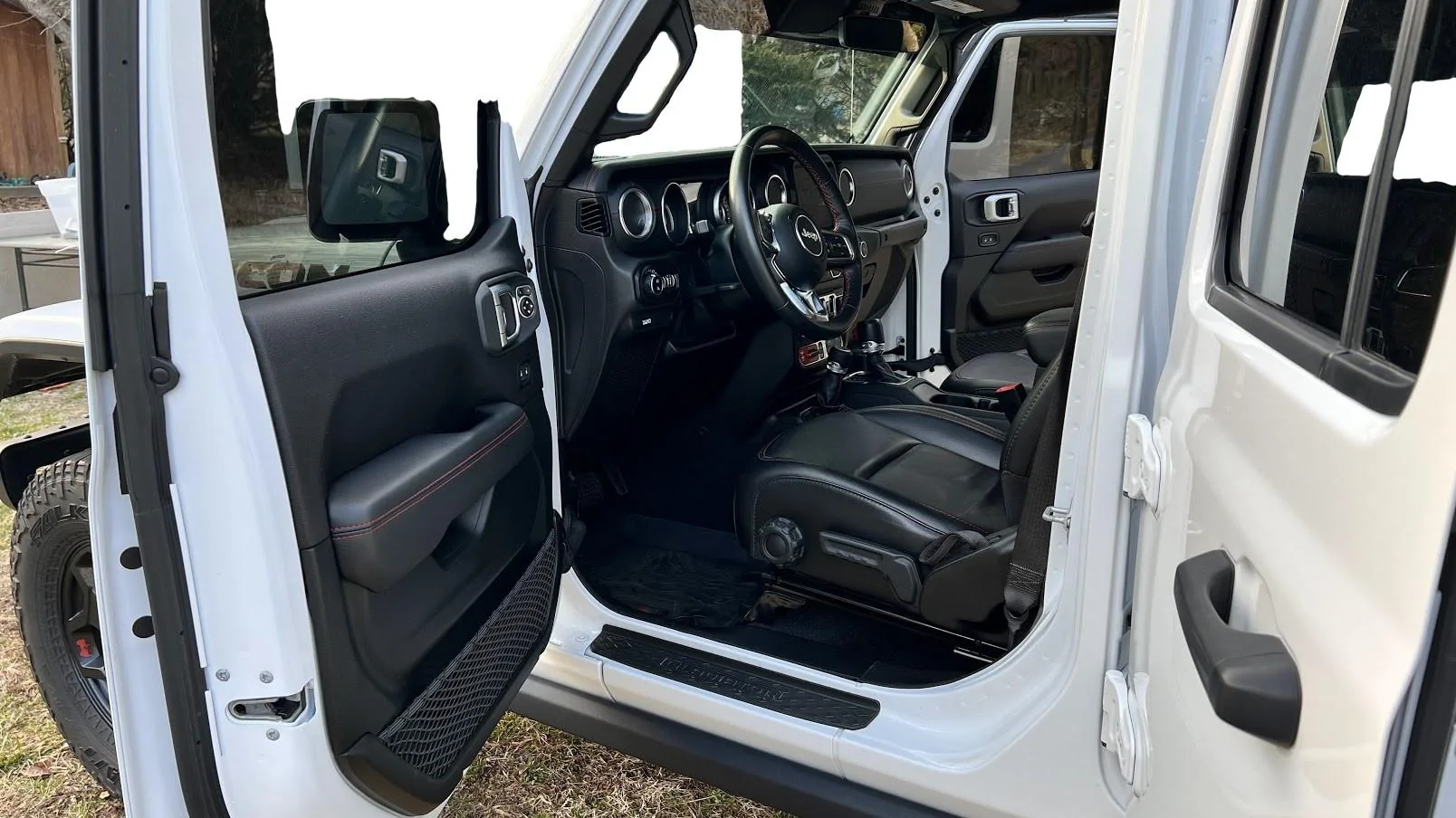 Jeep Gladiator 2020 Launch Edition - White IMG_0249