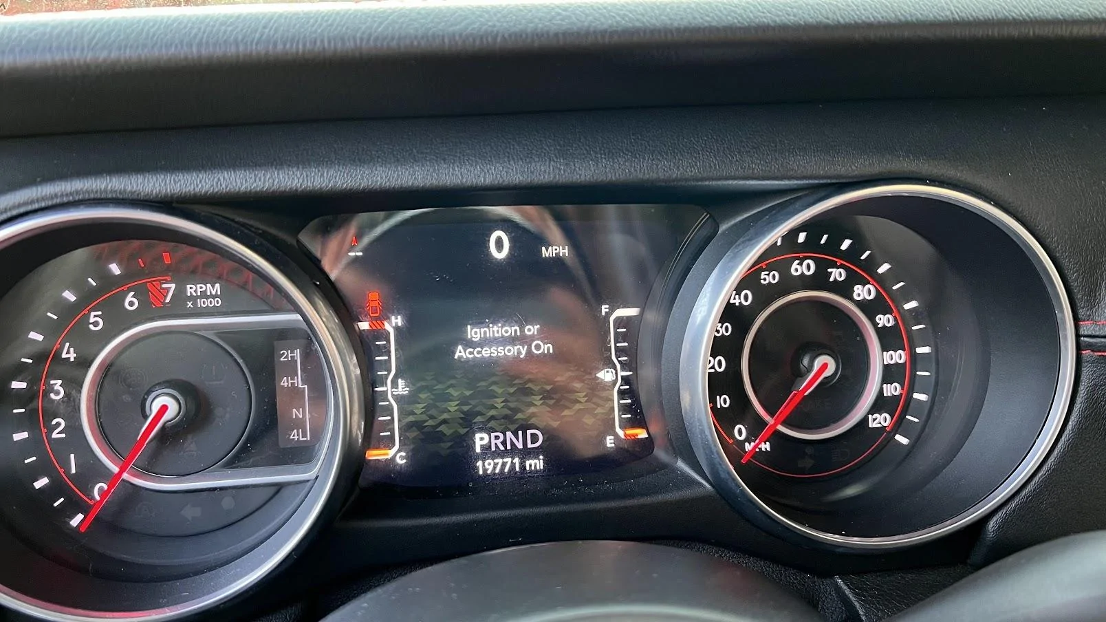 Jeep Gladiator 2020 Launch Edition - White IMG_0247