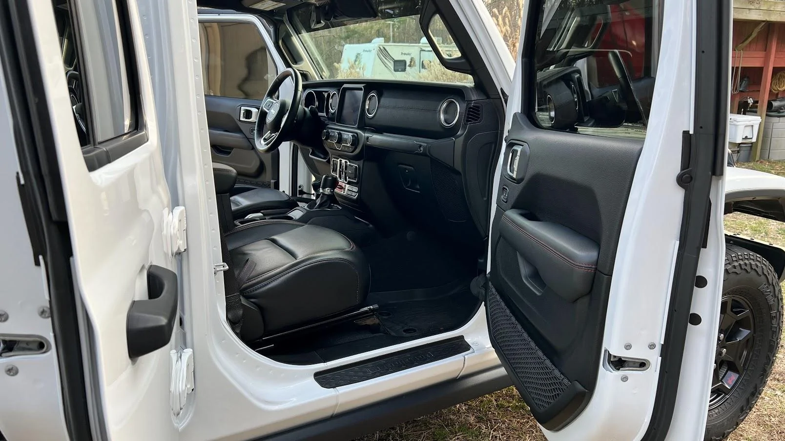 Jeep Gladiator 2020 Launch Edition - White IMG_0251