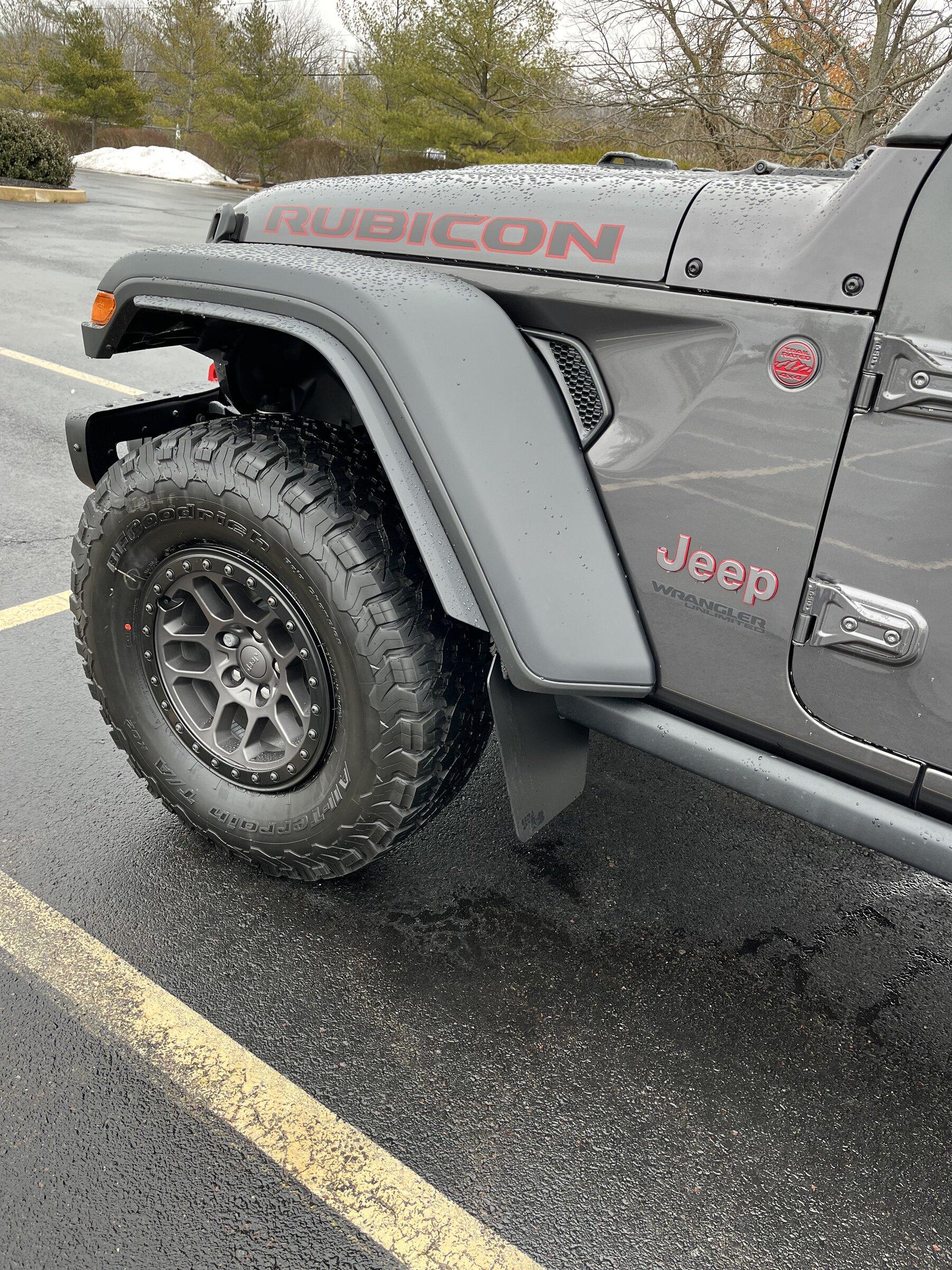 Jeep Gladiator Rokblokz Stone Guards 830B25F0-B294-4CD3-A5FE-65C0D4FCA8B4