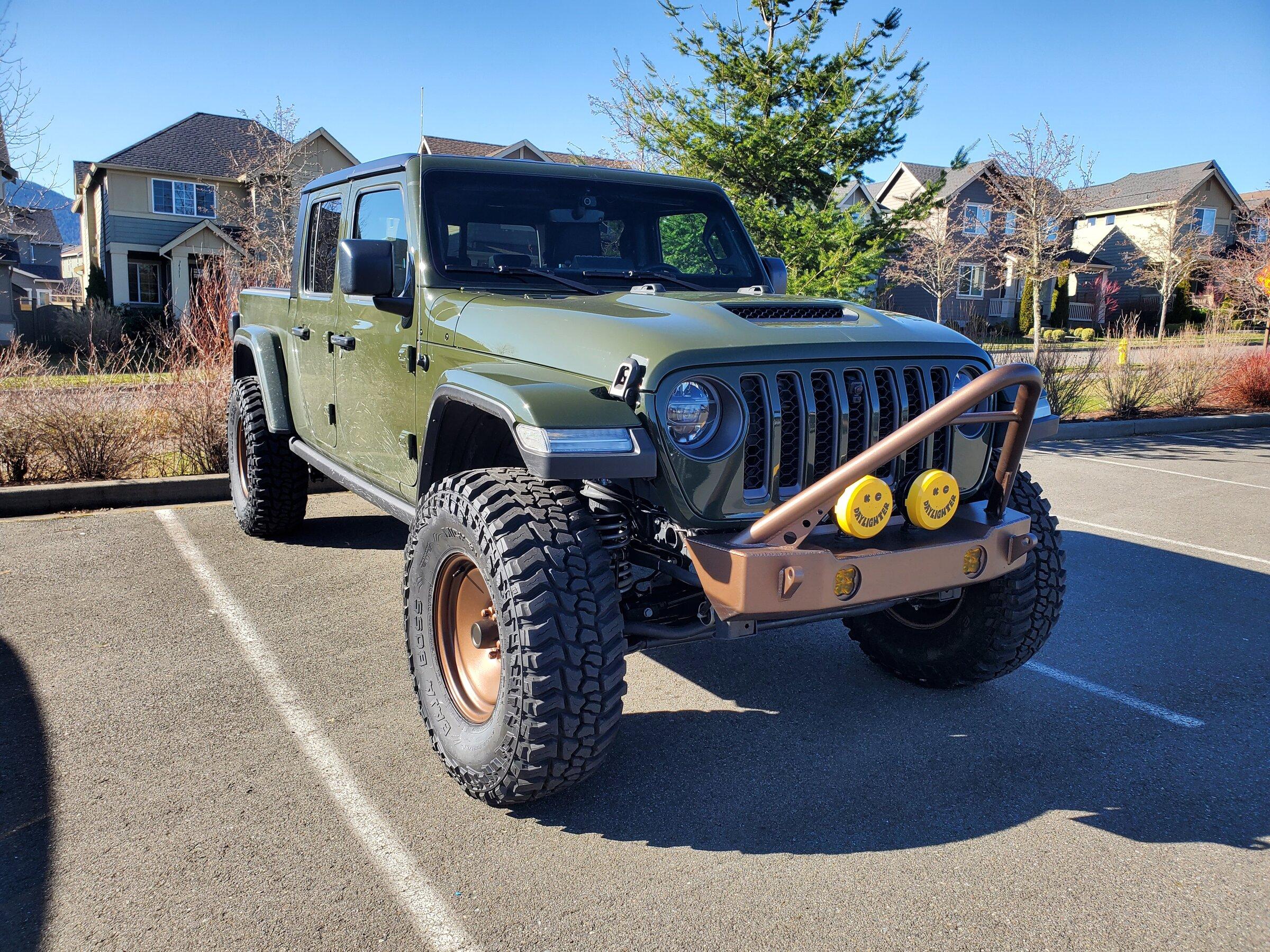 Jeep Gladiator Baja Boss AT Tires 20220212_120554