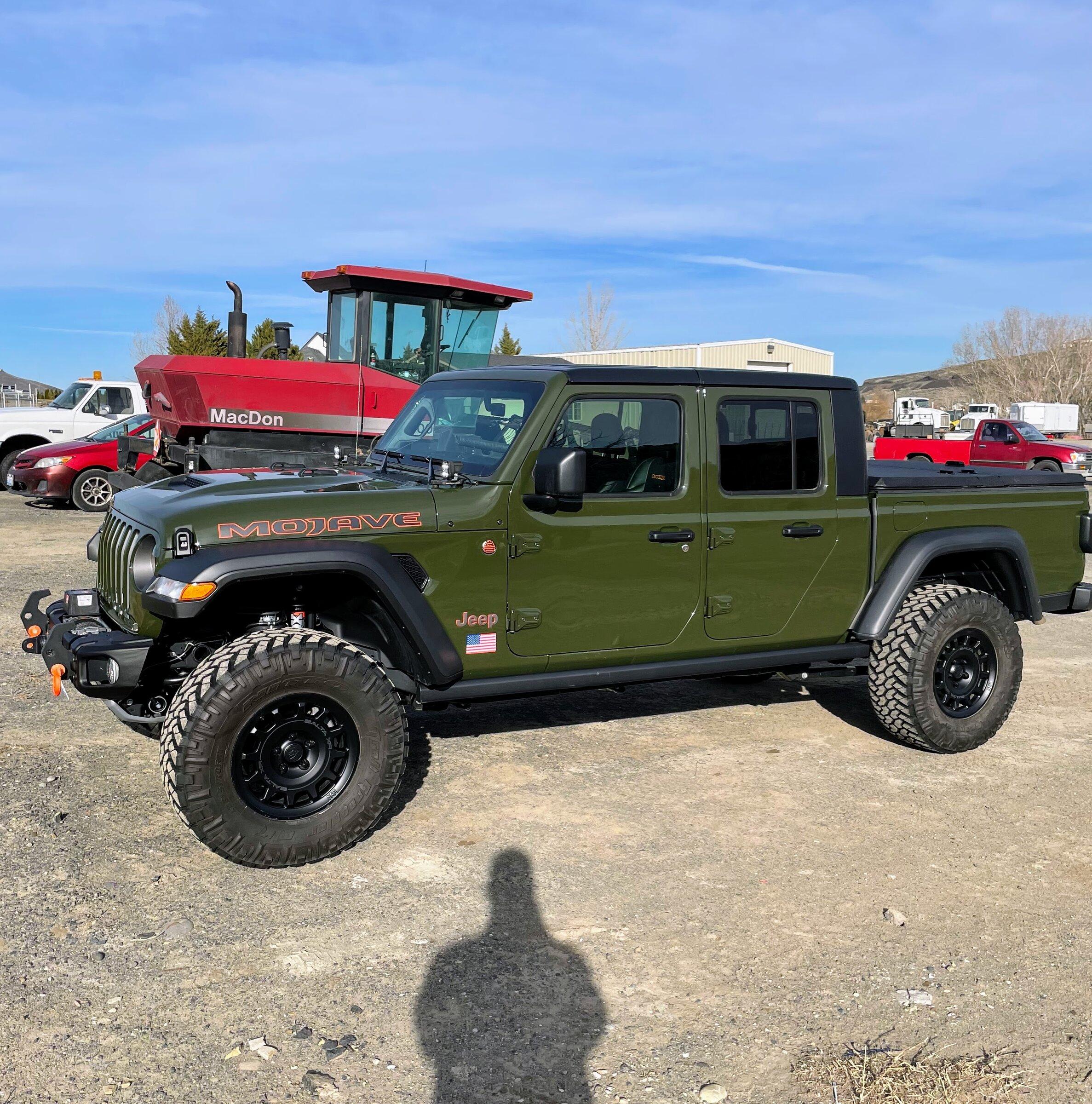 Jeep Gladiator SARGE GREEN Gladiator club IMG_0173