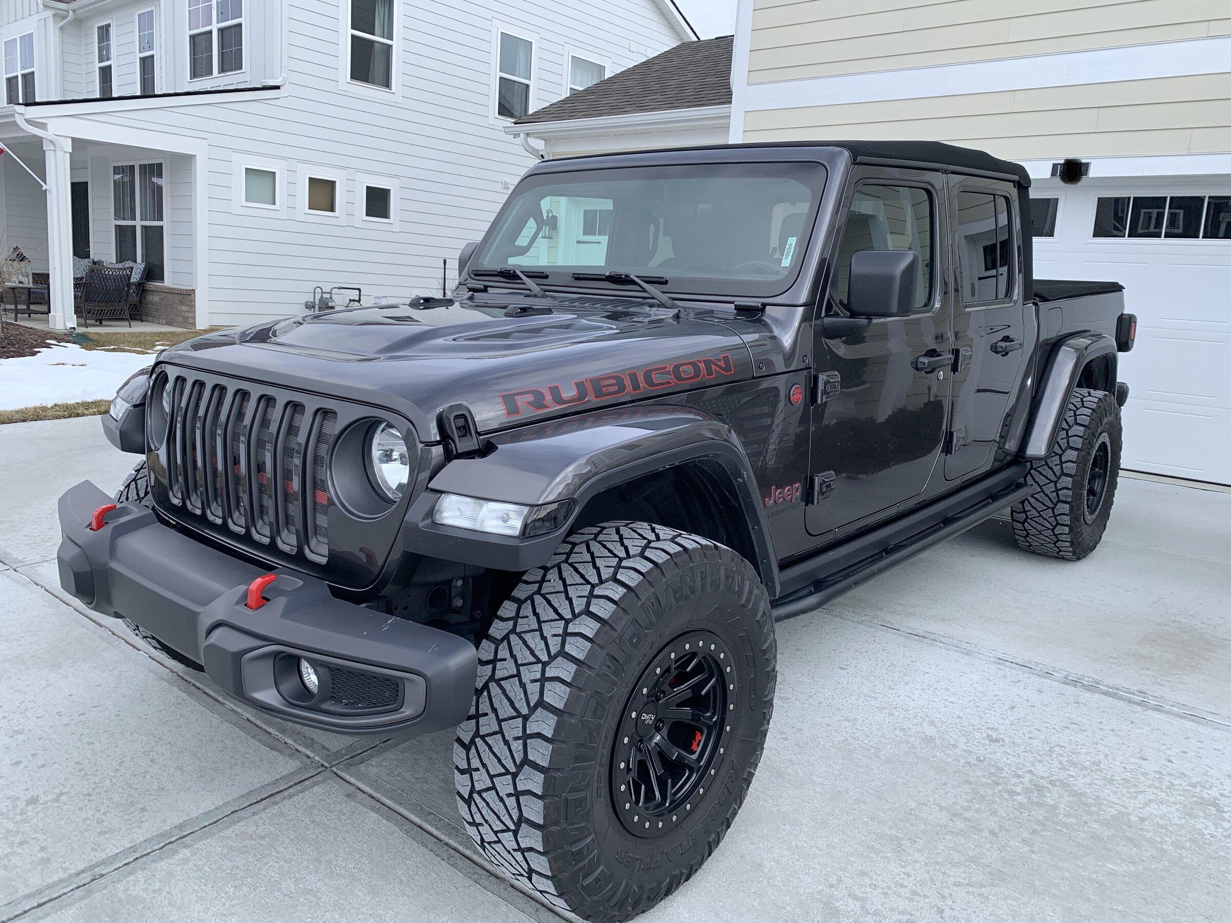 Jeep Gladiator 2020 JTR Granite Crystal AC48D850-0DBE-4C63-8645-5E796289F0E5
