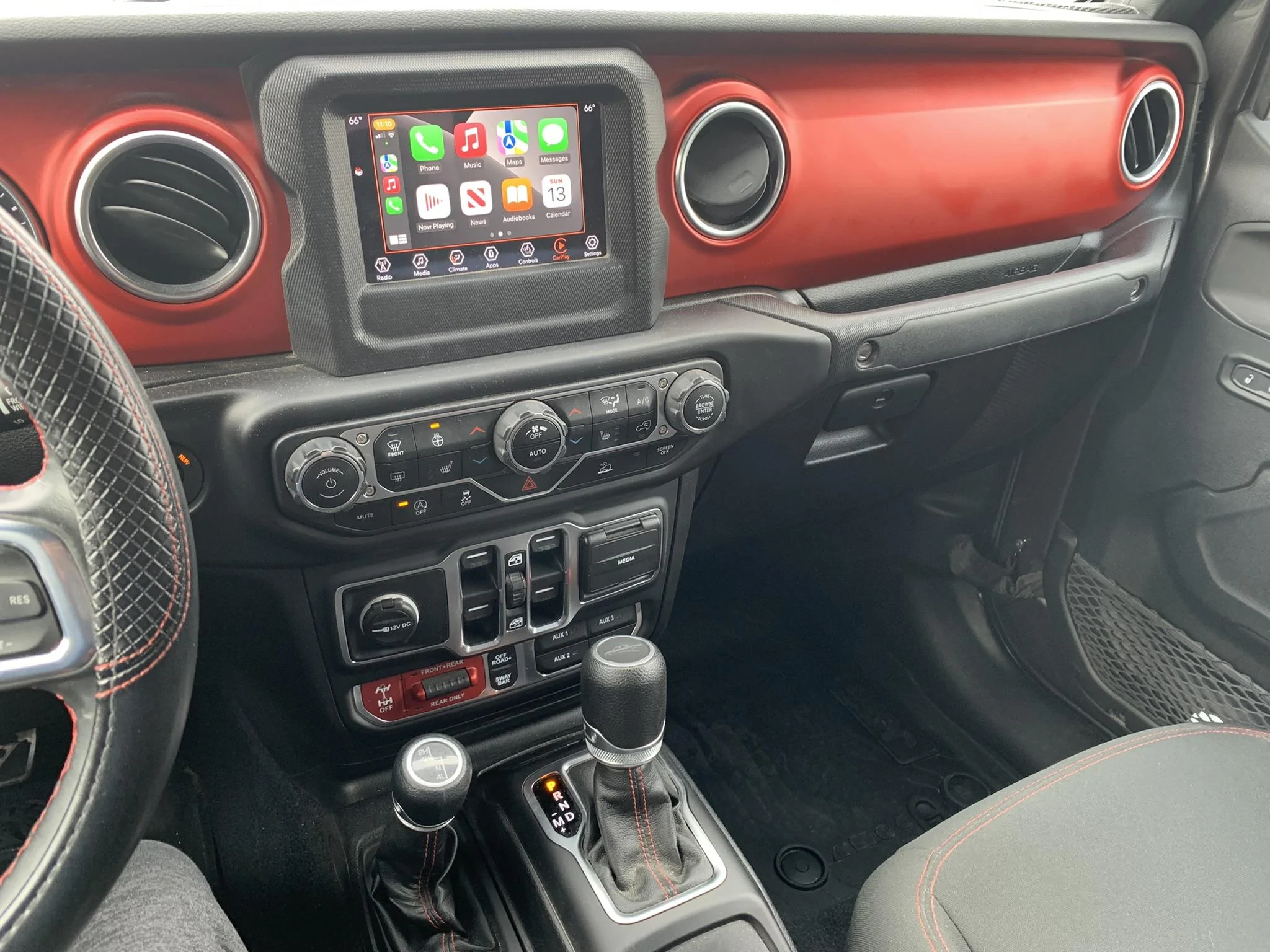 Jeep Gladiator 2020 JTR Granite Crystal 50EE0C58-30A5-440D-BB40-7424680A5BD2