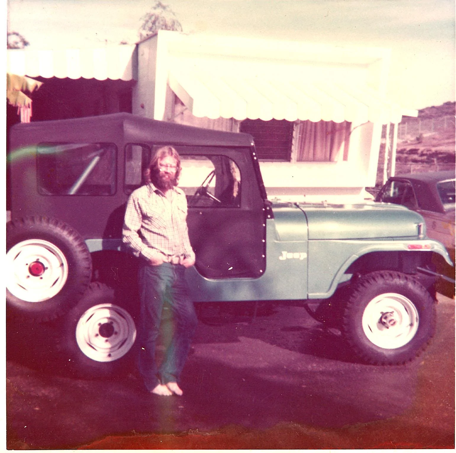 Jeep Gladiator Advanced safety group versus safety group jeep1973