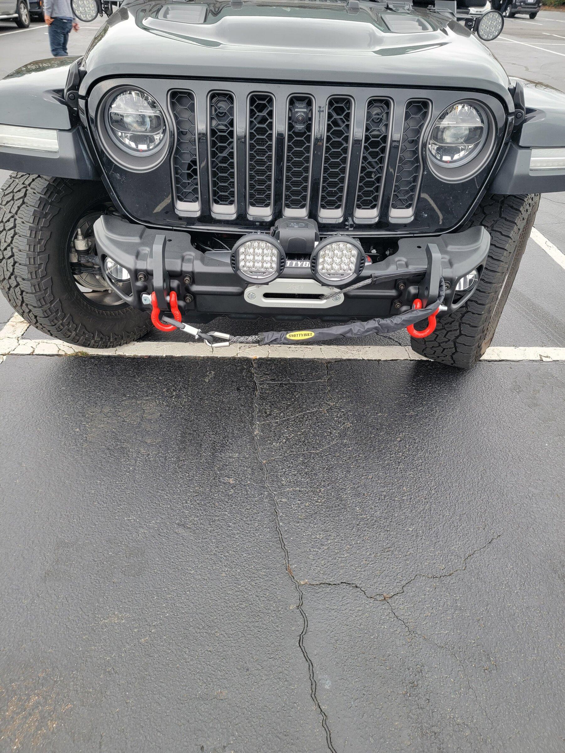 Jeep Gladiator Rugged RIdge Arcus Front Bumper Question 20220213_144219