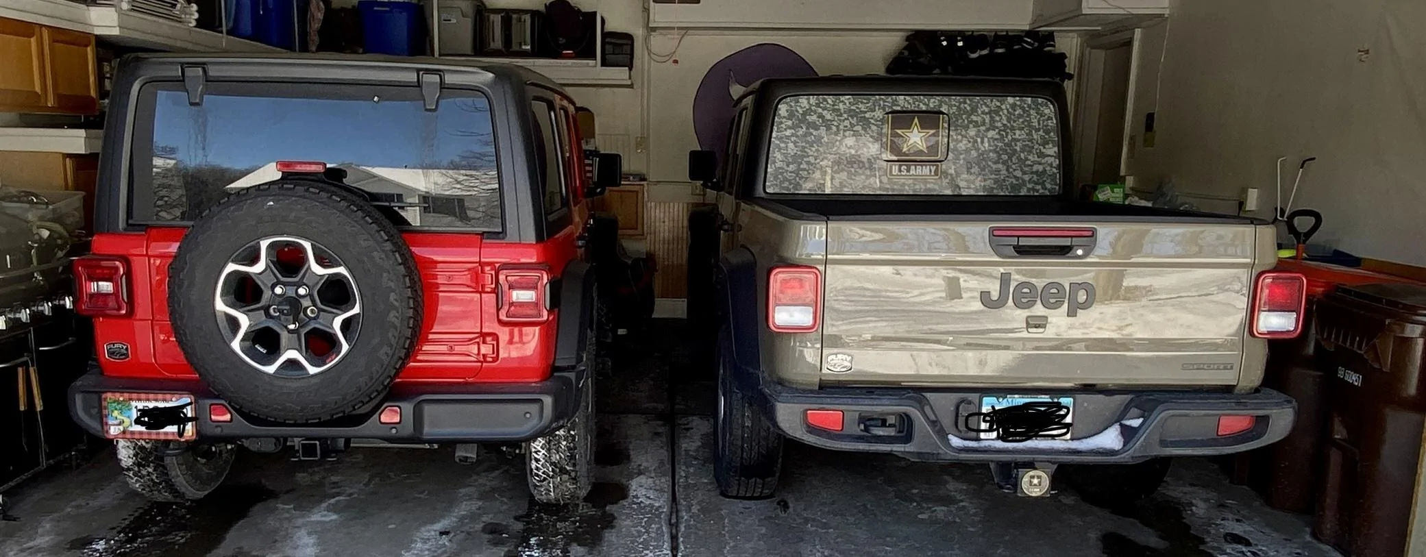 Jeep Gladiator Jeeps Parking Next To Jeeps 3C90F416-A182-4D6F-84EE-81CC87B5854E