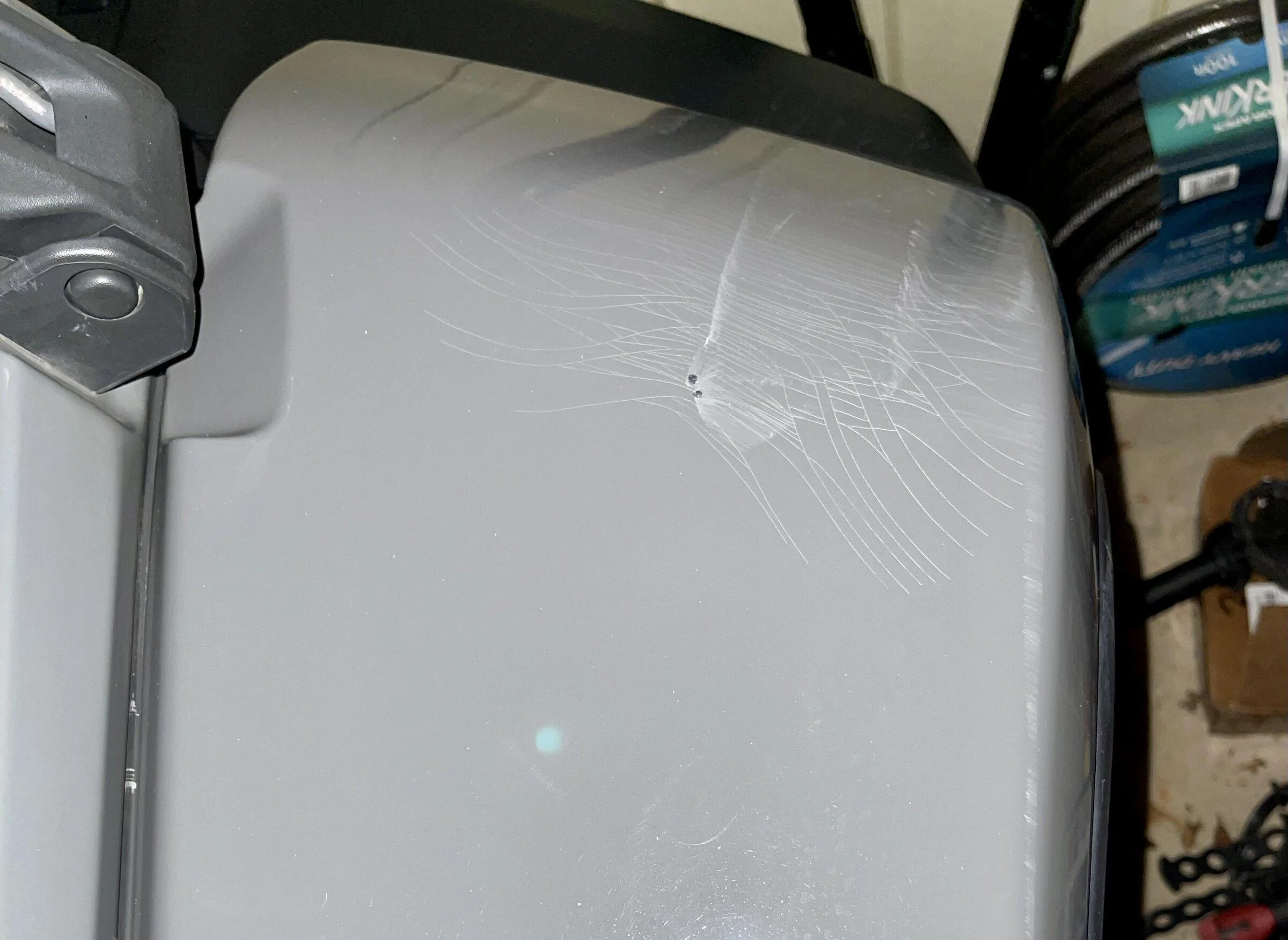 Jeep Gladiator Scratch on Top of JT Rubicon Front fender 756FFDCA-CD48-4333-A15B-93A59C733D90