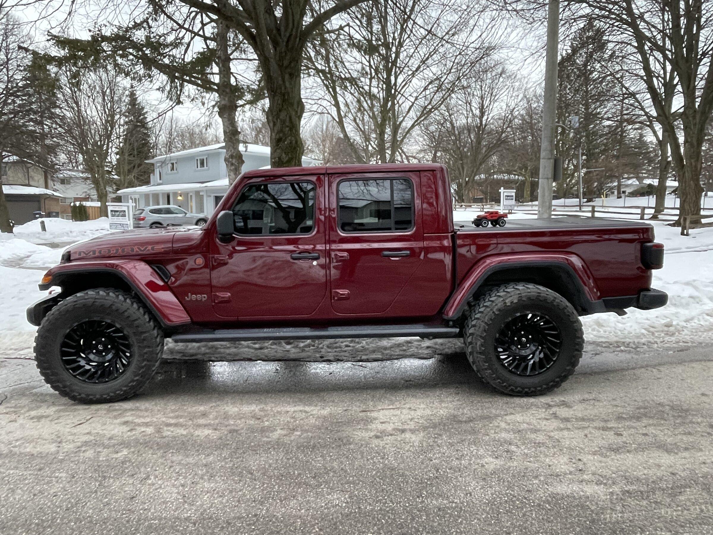 Jeep Gladiator MOJAVE Edition Gladiator JT Club 5174BA69-150C-461B-8904-02AF7B1345B2