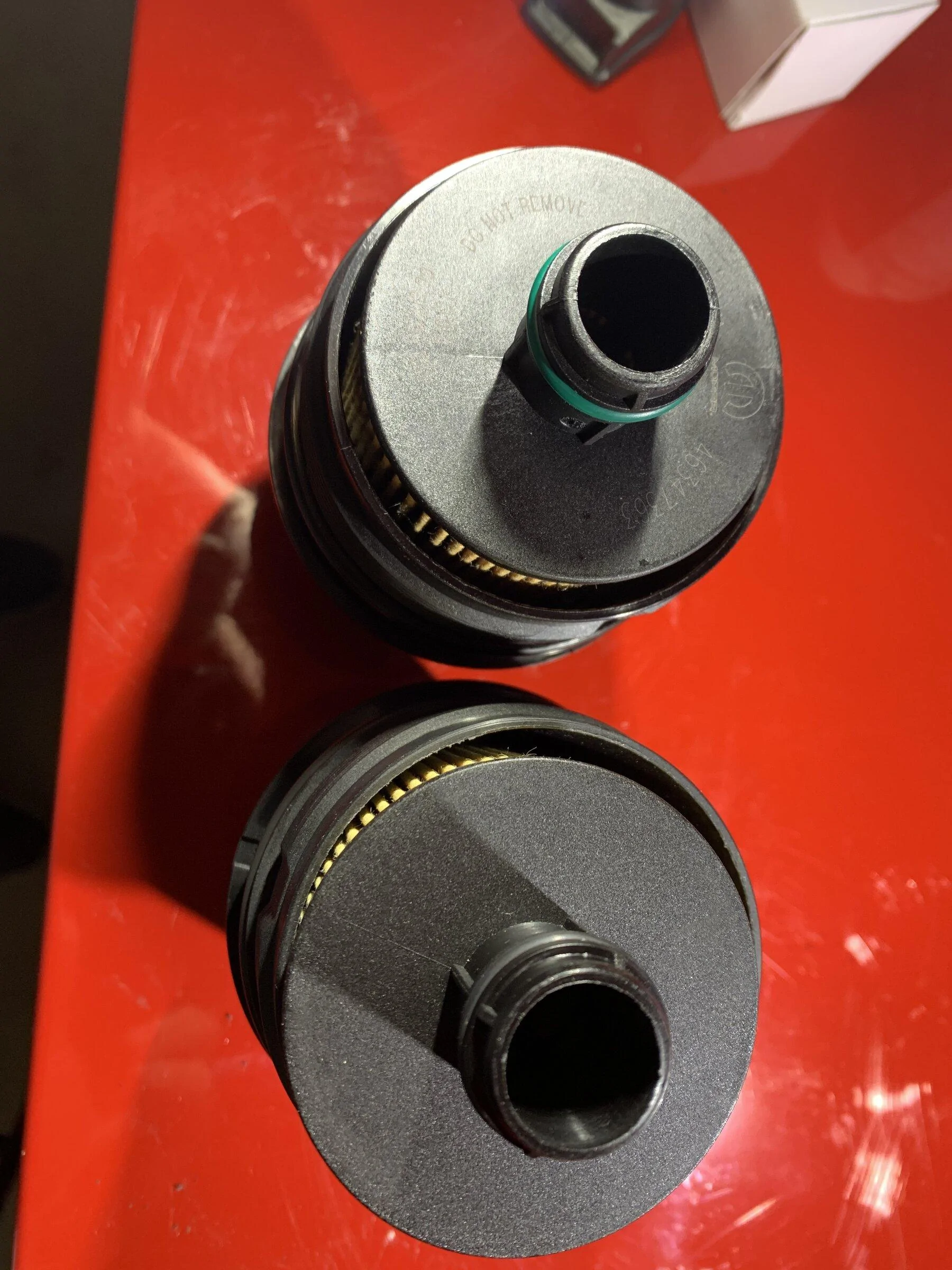 Jeep Gladiator A quick comparison of OE, unbranded current Ecodiesel oil filters IMG_2444