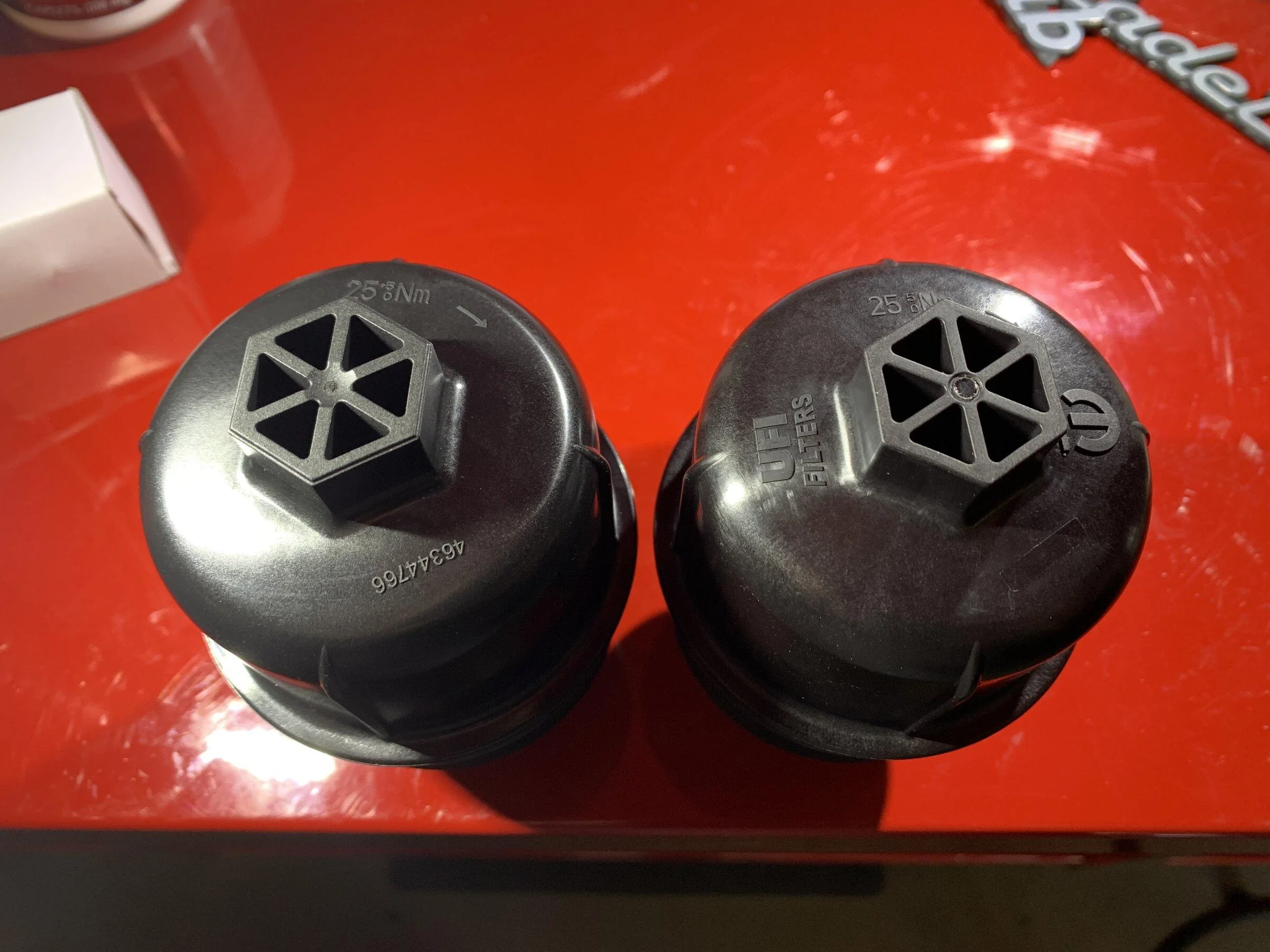 Jeep Gladiator A quick comparison of OE, unbranded current Ecodiesel oil filters IMG_2448