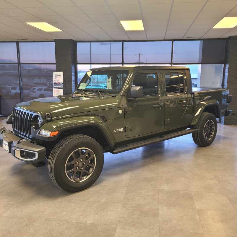 Jeep Gladiator Where are those MY22 JT's? messages_0(1)