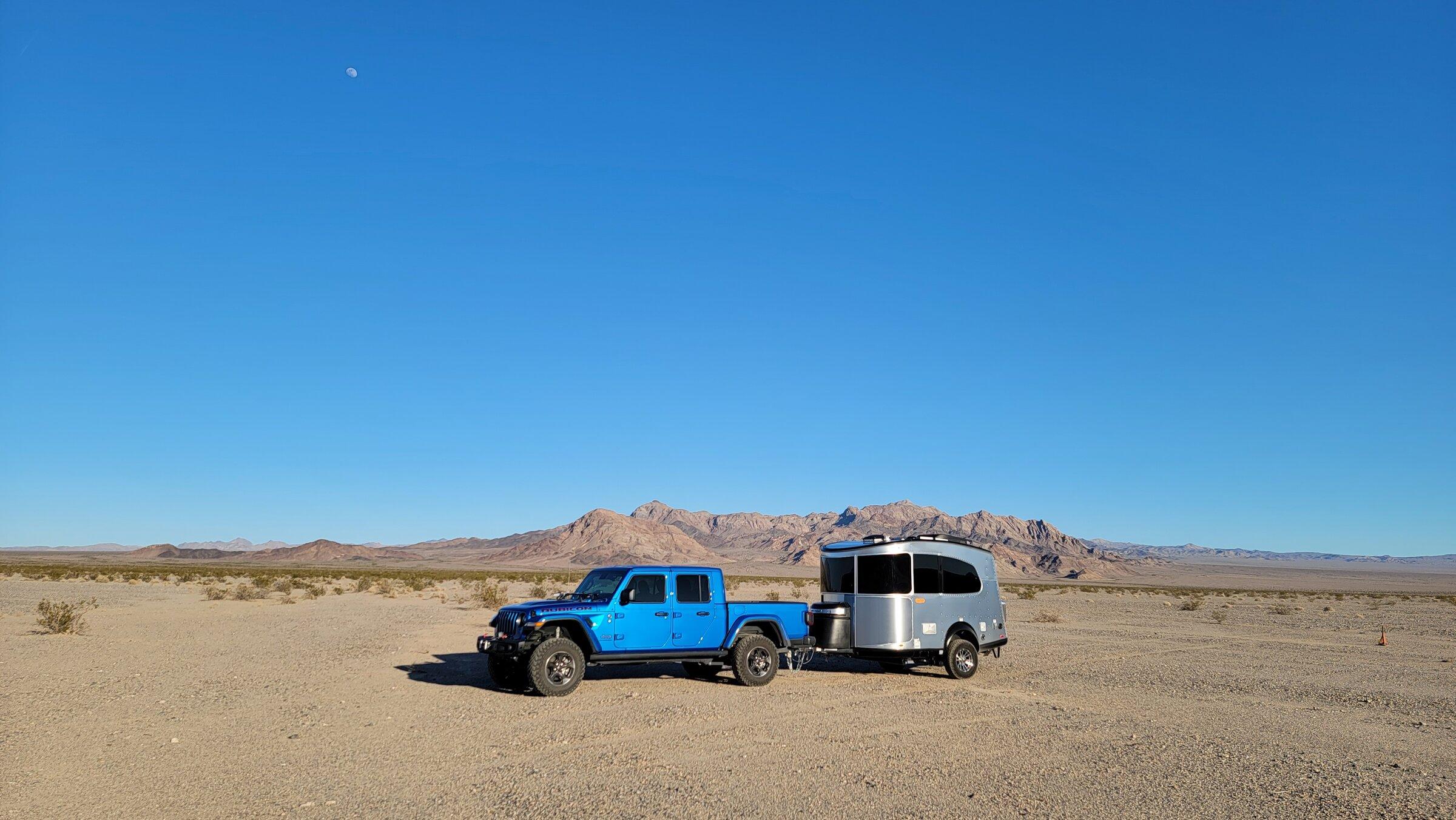 Jeep Gladiator Basecamp 16X - pulls great! 20220212_160808