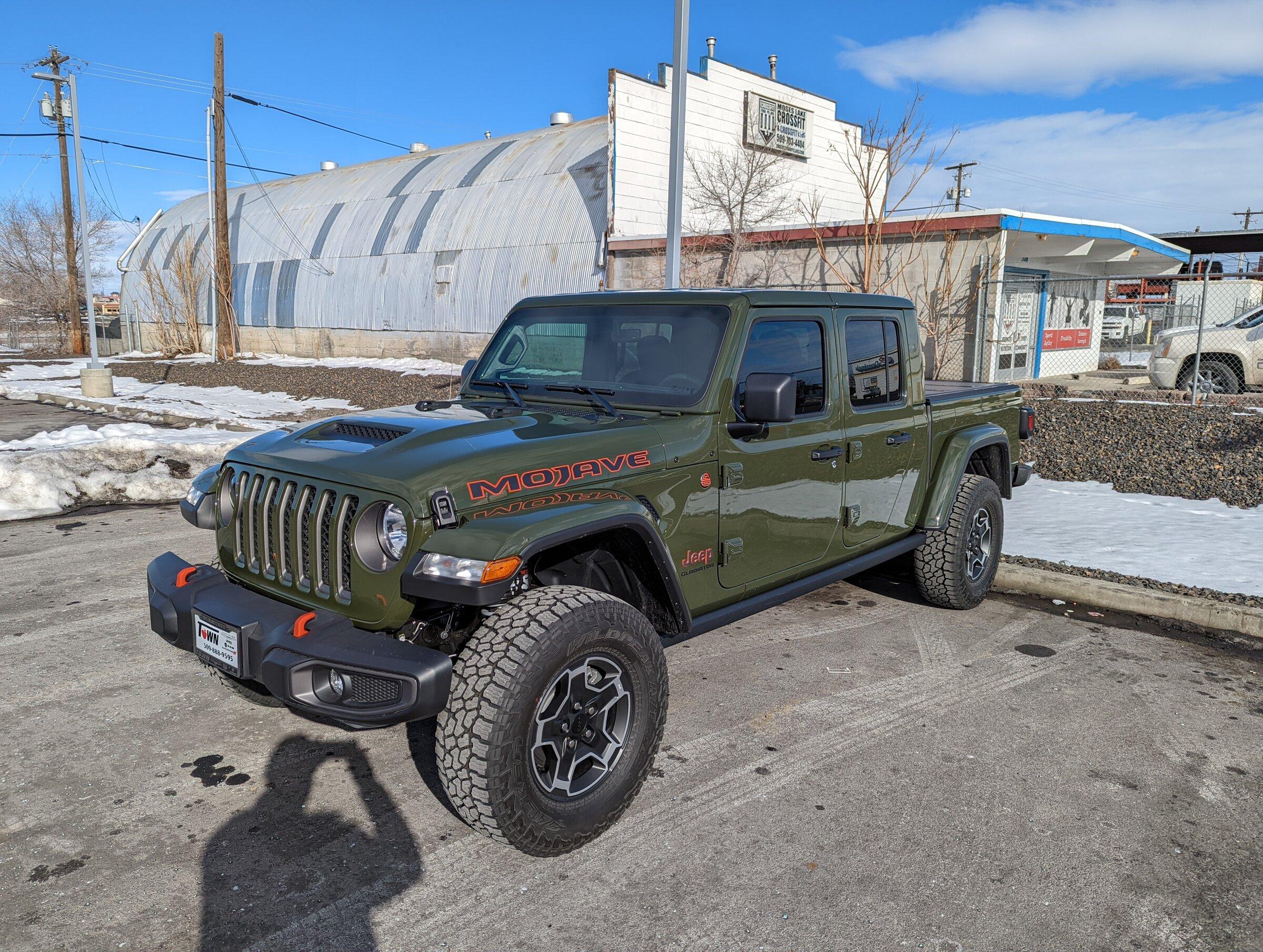 Jeep Gladiator Mojave Build: 21 Sarge Green PXL_20220201_193755871