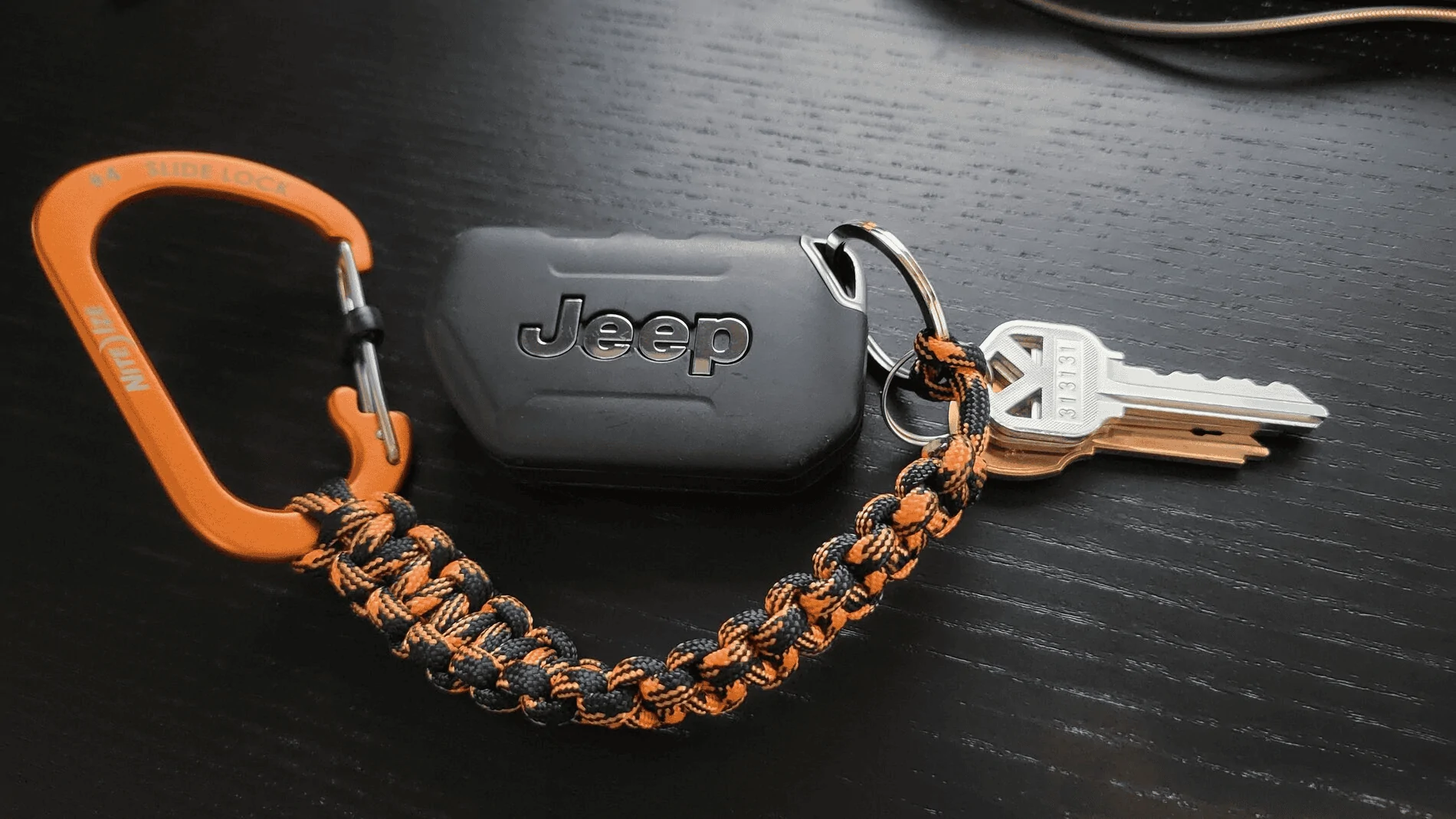 Jeep Gladiator Paracord keychain 1644929311813
