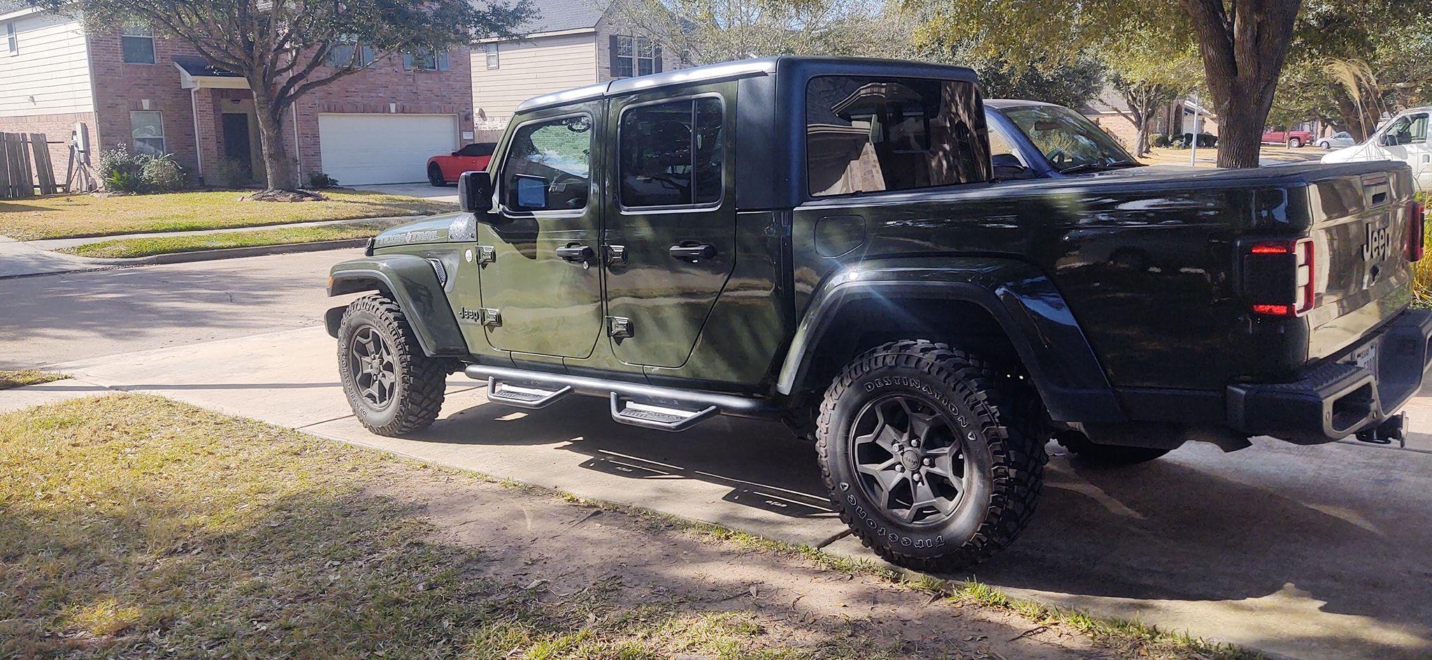 Jeep Gladiator SARGE GREEN Gladiator club n-FAB HPJ1980T-TX  side steps