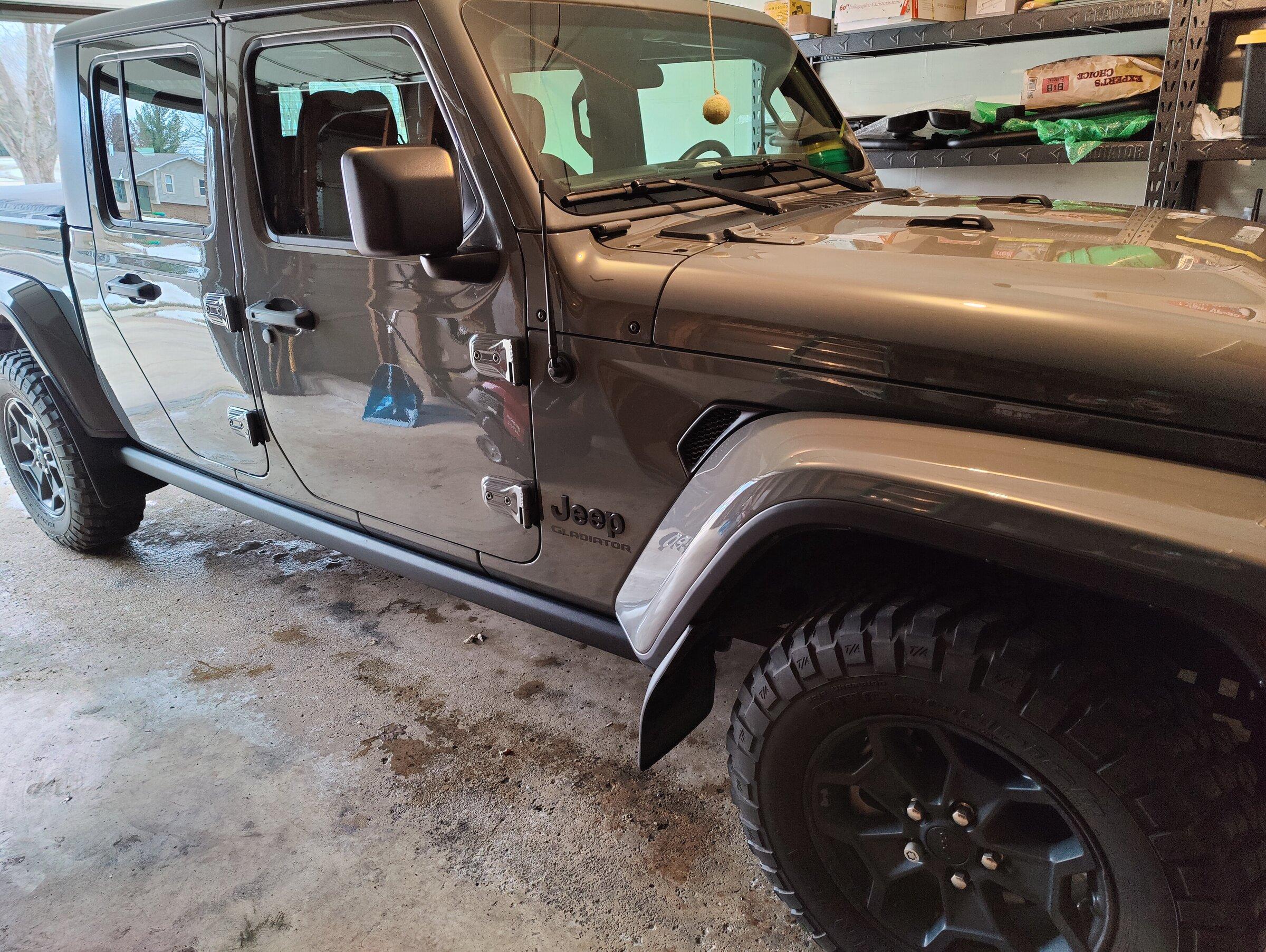Jeep Gladiator Where to buy plastic push pins ? IMG_20220216_092019