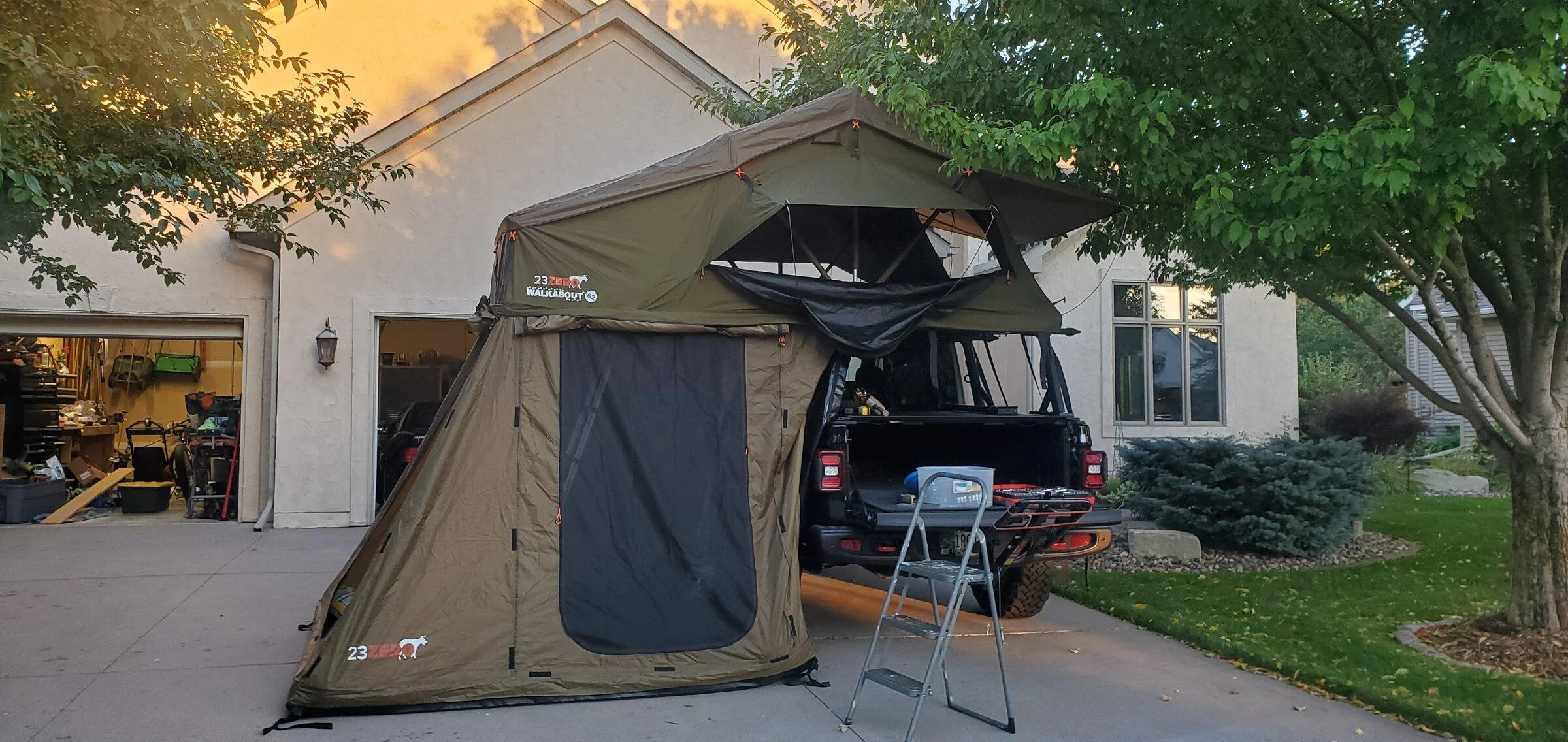 Jeep Gladiator Lets see those bed rack and tent combos! 20210914_185821