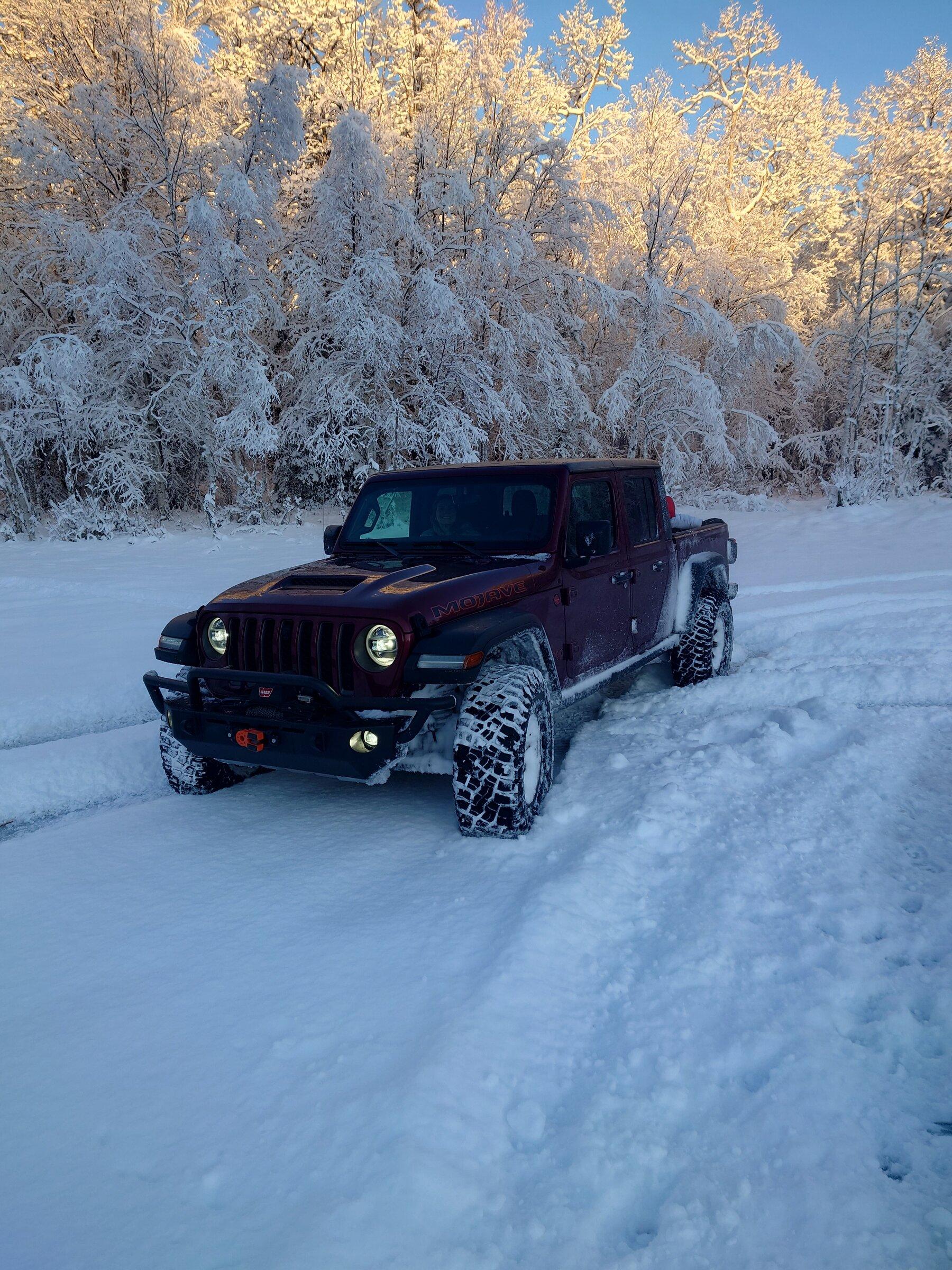 Jeep Gladiator The Definitive Front Bumper Thread 20220125_153843.JPG