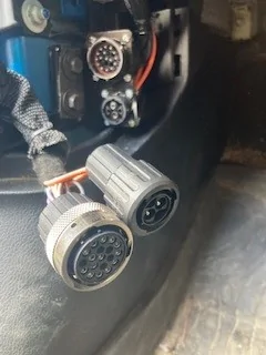 Jeep Gladiator Consensus on how big of a problem the Glad (and some Wranglers) door connectors are new pigtailed door connectors-3