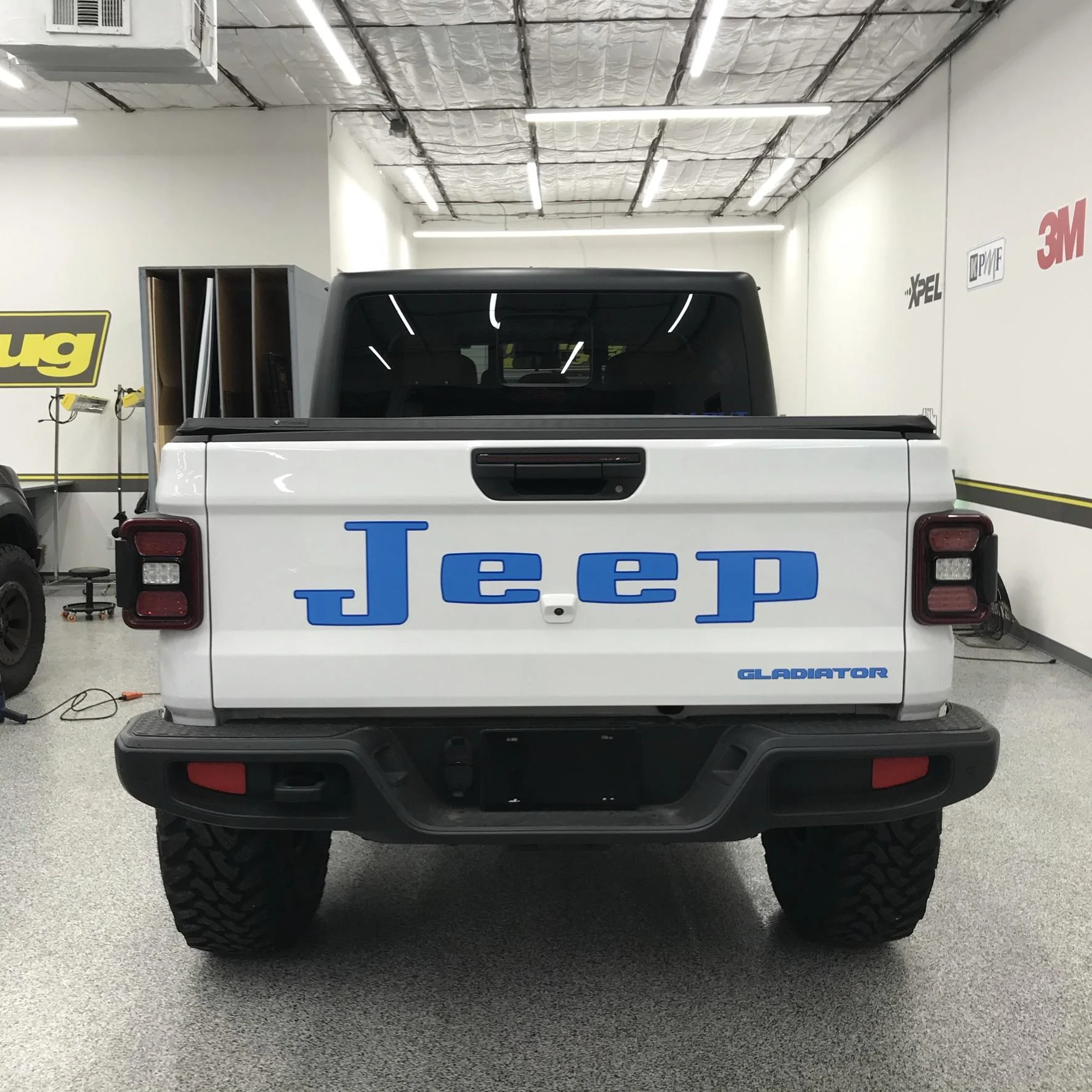 Jeep Gladiator Scrambler Retro Kit:  photos and info scrambler blue 05