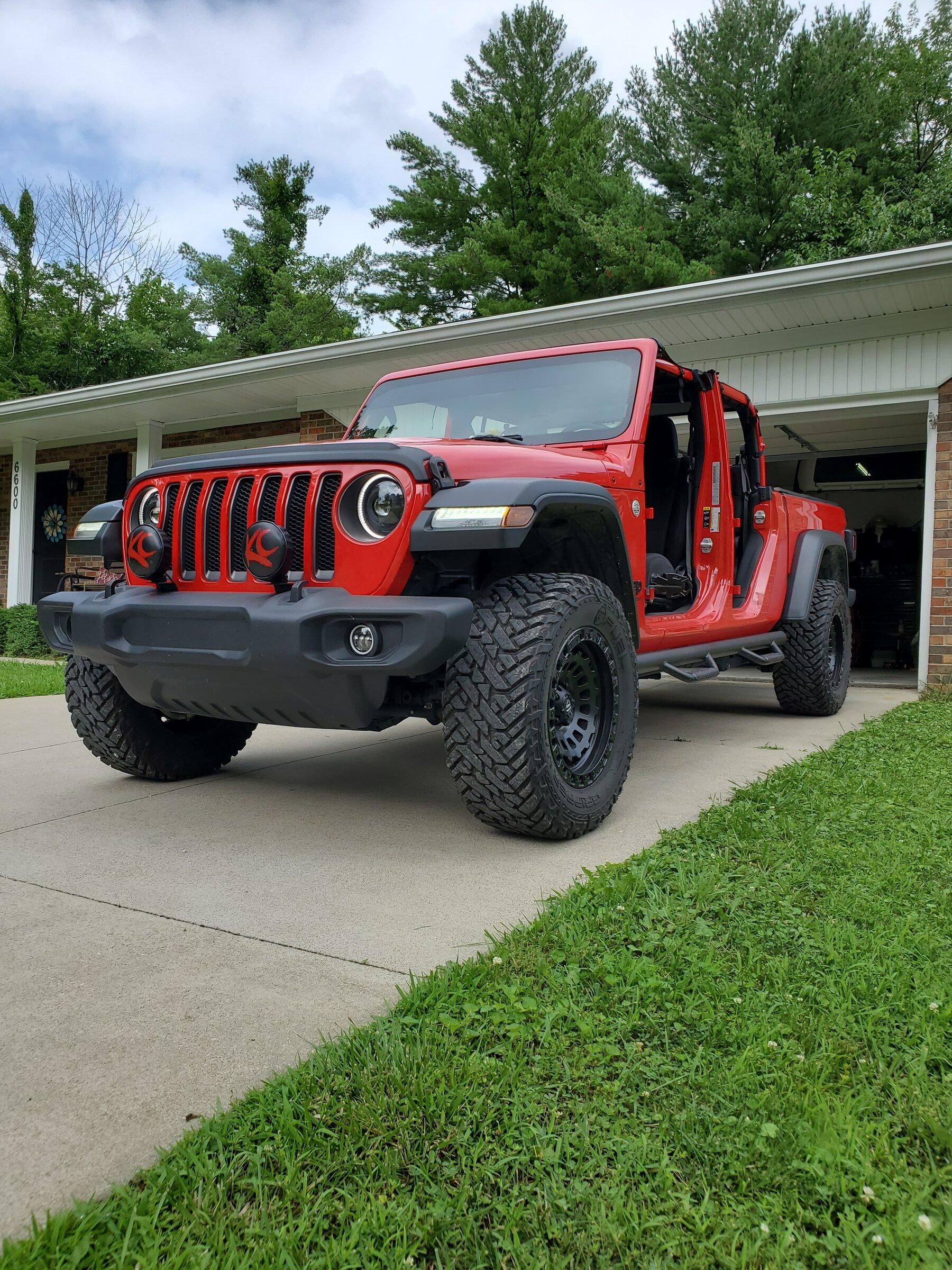 Jeep Gladiator Best 6" round lights for $200 a pair? 20210711_153320