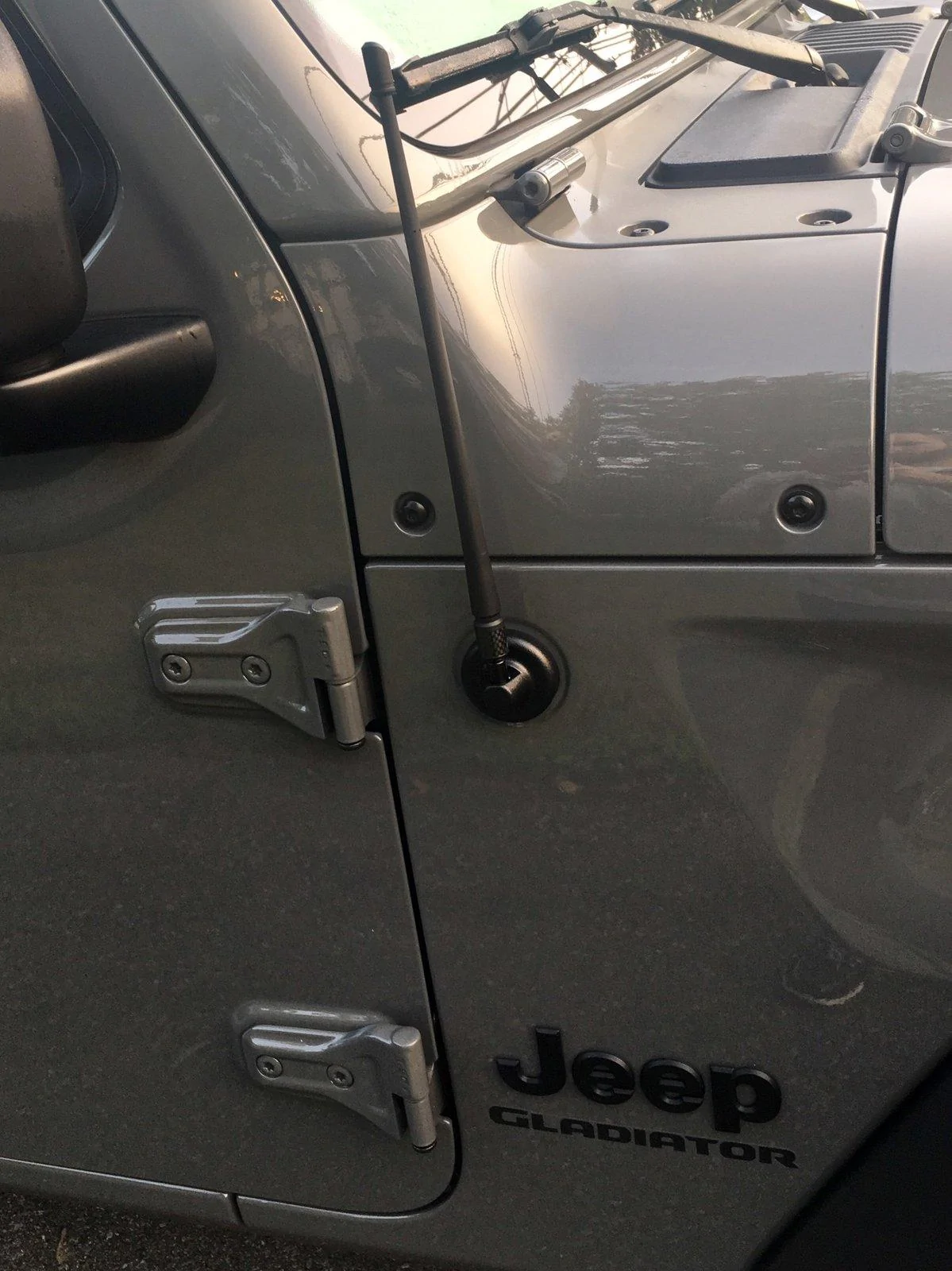 Jeep Gladiator STING GRAY Gladiator JT Club 174BC25E-3EE8-48DC-90CA-4FDBD5A84735