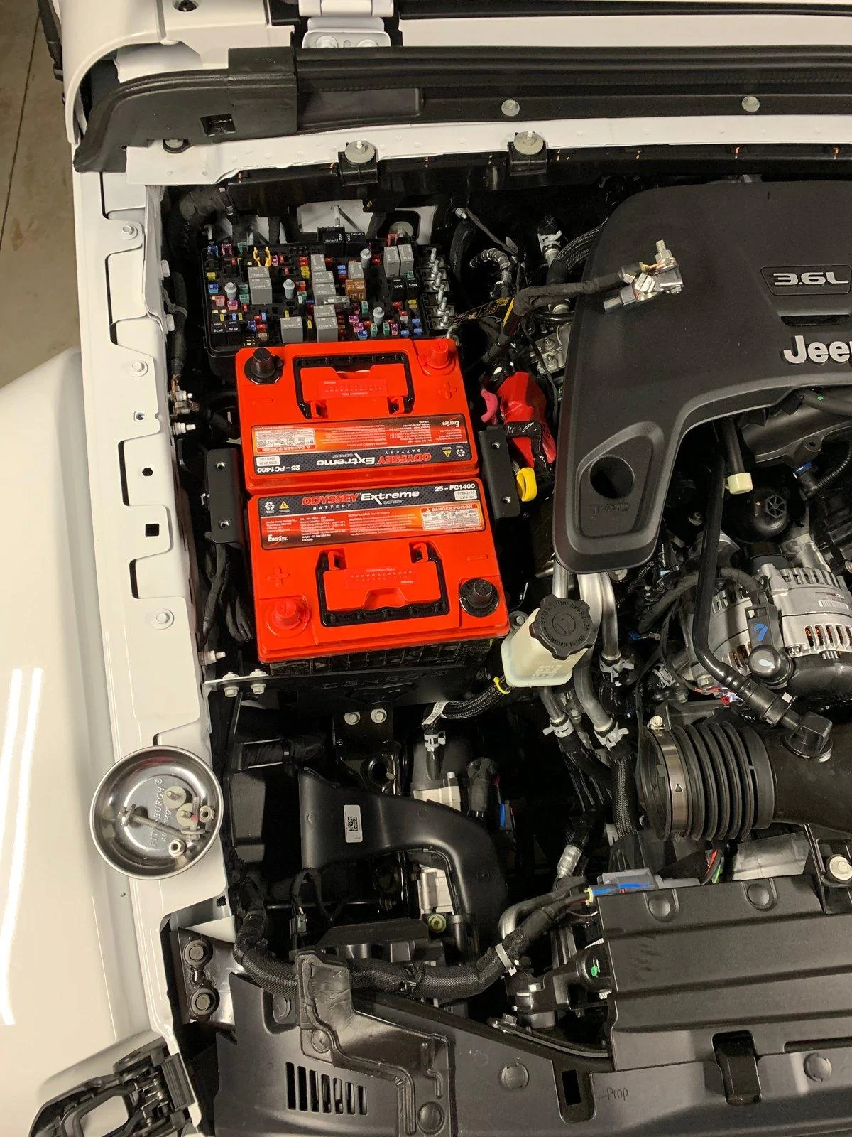 Jeep Gladiator Genesis off Road JL dual battery probably works with JT IMG_0806