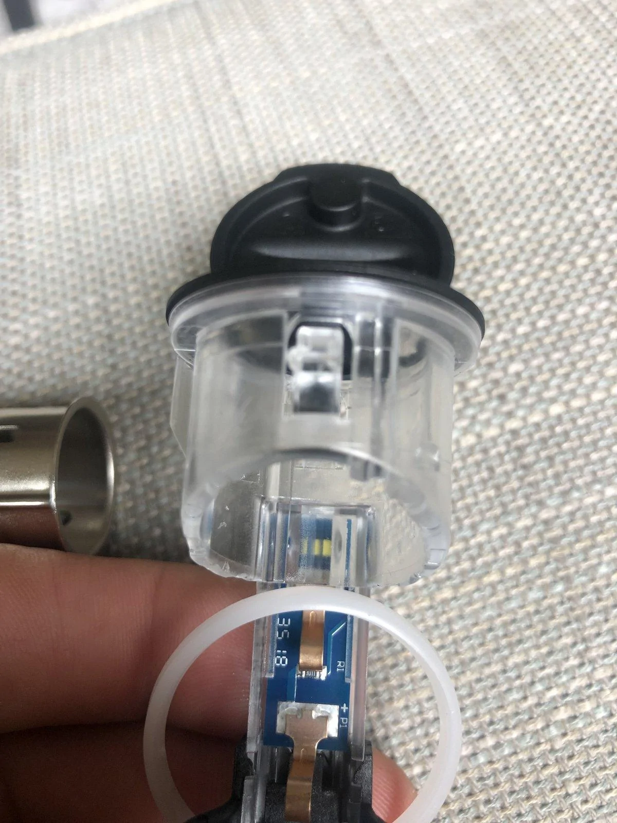 Jeep Gladiator 12v socket/lighter r5ylcdKQQOa8sccdwgcREQ