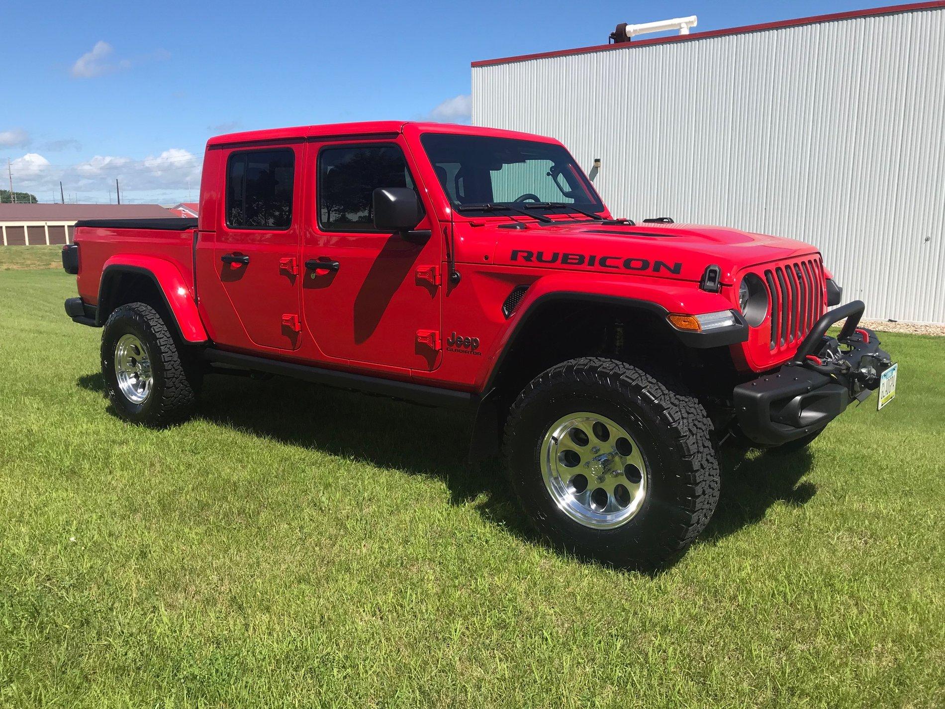 Jeep Gladiator Below Invoice Discussion @ Motor Inn of Spirit Lake JT7