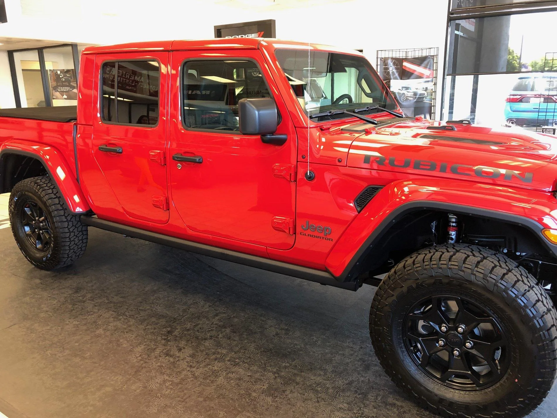 Jeep Gladiator Jeep Gladiator Launch Edition 100k Winner 01A456F8-BB9C-4B80-A9FB-E167C09E3705