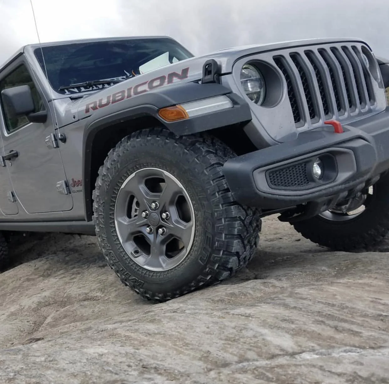 Jeep Gladiator BILLET SILVER Gladiator JT Club 16B7E65B-E9C4-4F5A-8F6A-7796EEB54DF3