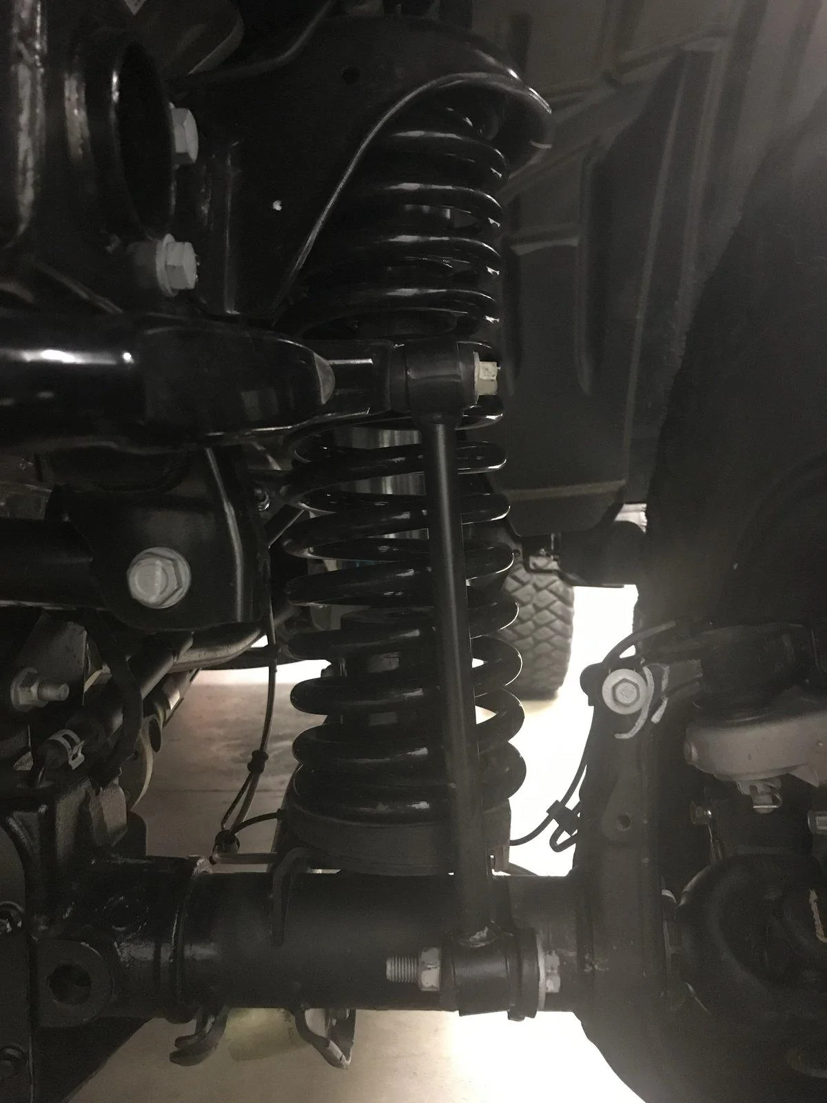 Jeep Gladiator Front coil spring bow just like the JL once lifted FA6E60A1-0866-4342-8AD0-78D9A0ADB250