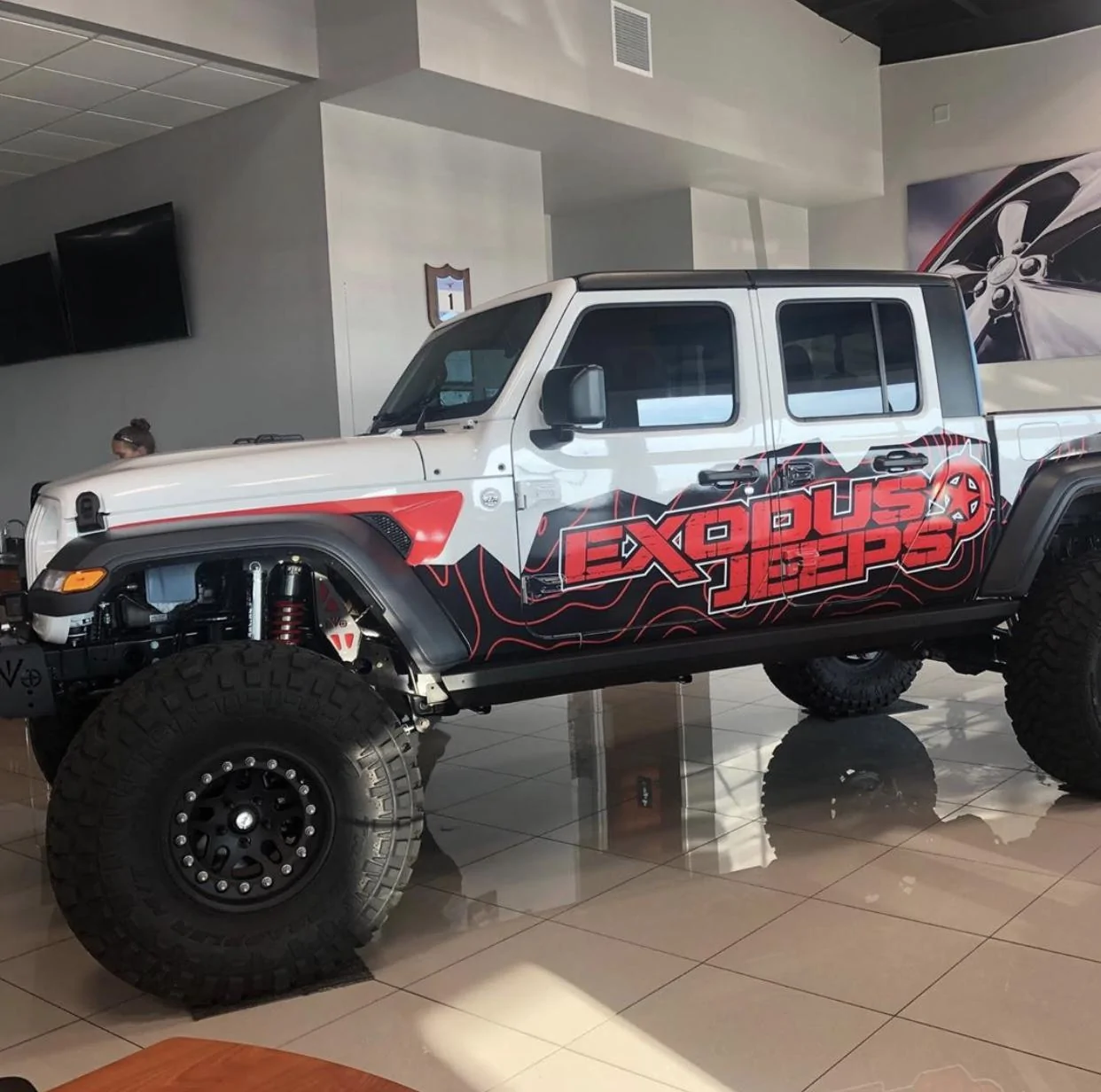 Jeep Gladiator BRIGHT WHITE Gladiator JT Club 302420D9-3BA5-4799-9977-218345A5695F