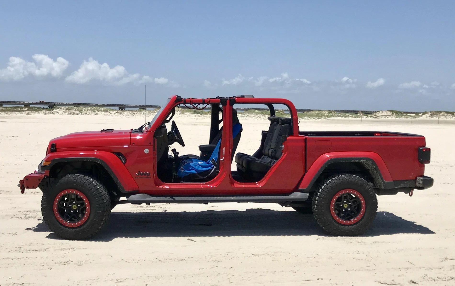 Jeep Gladiator Overland ride height 3220DAAD-EC21-4683-A87E-B654681DF18D