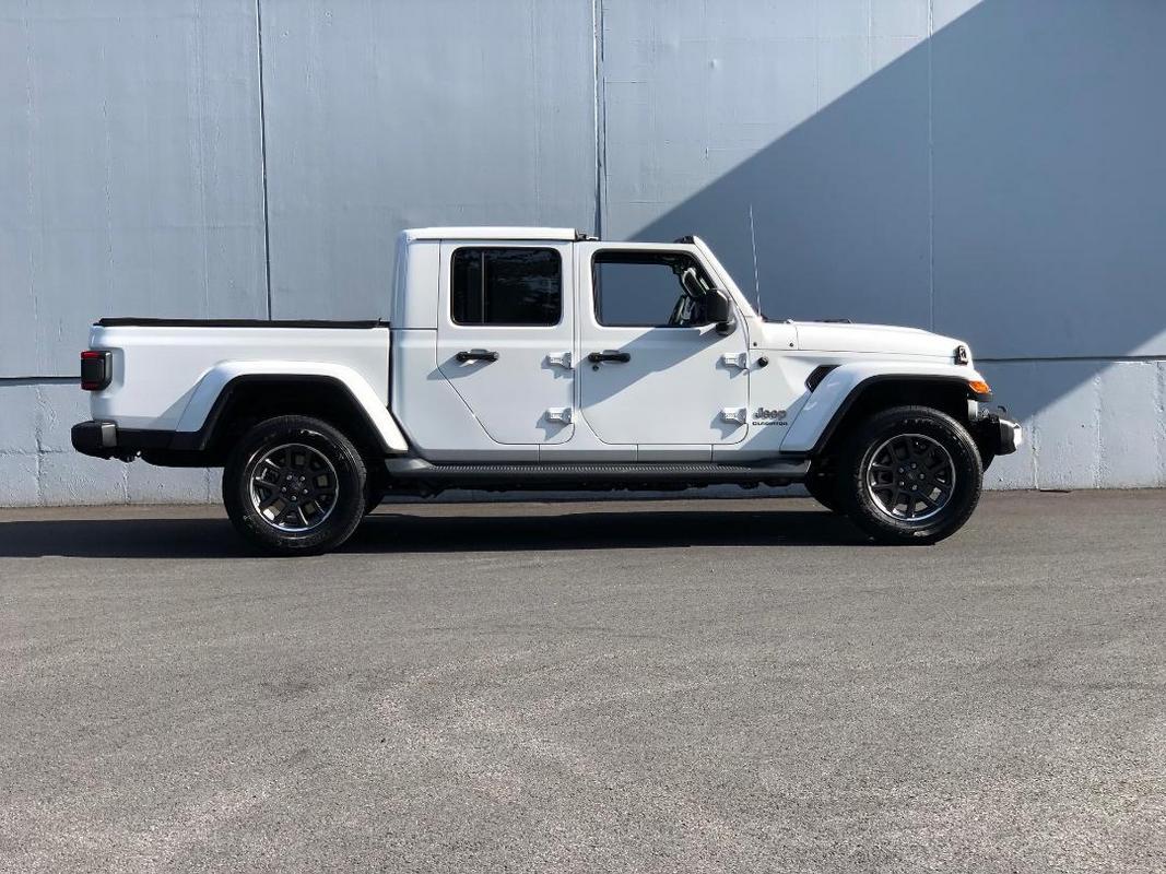 Jeep Gladiator 2020 Gladiator Overland Journal thumbnail-2