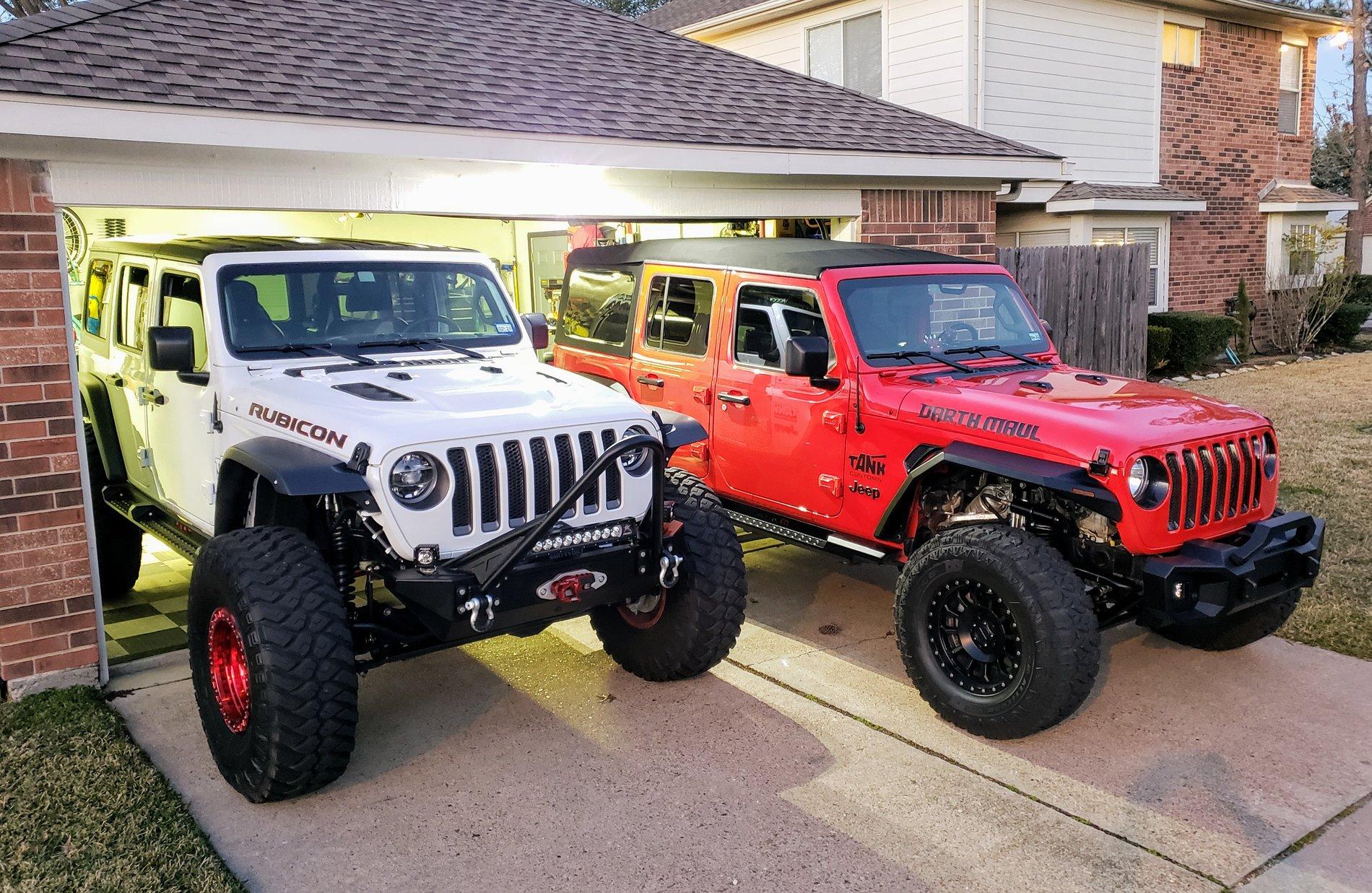 Jeep Gladiator Photo challenge.. Show me your Gladiator in your garage. 20190127_181129~2